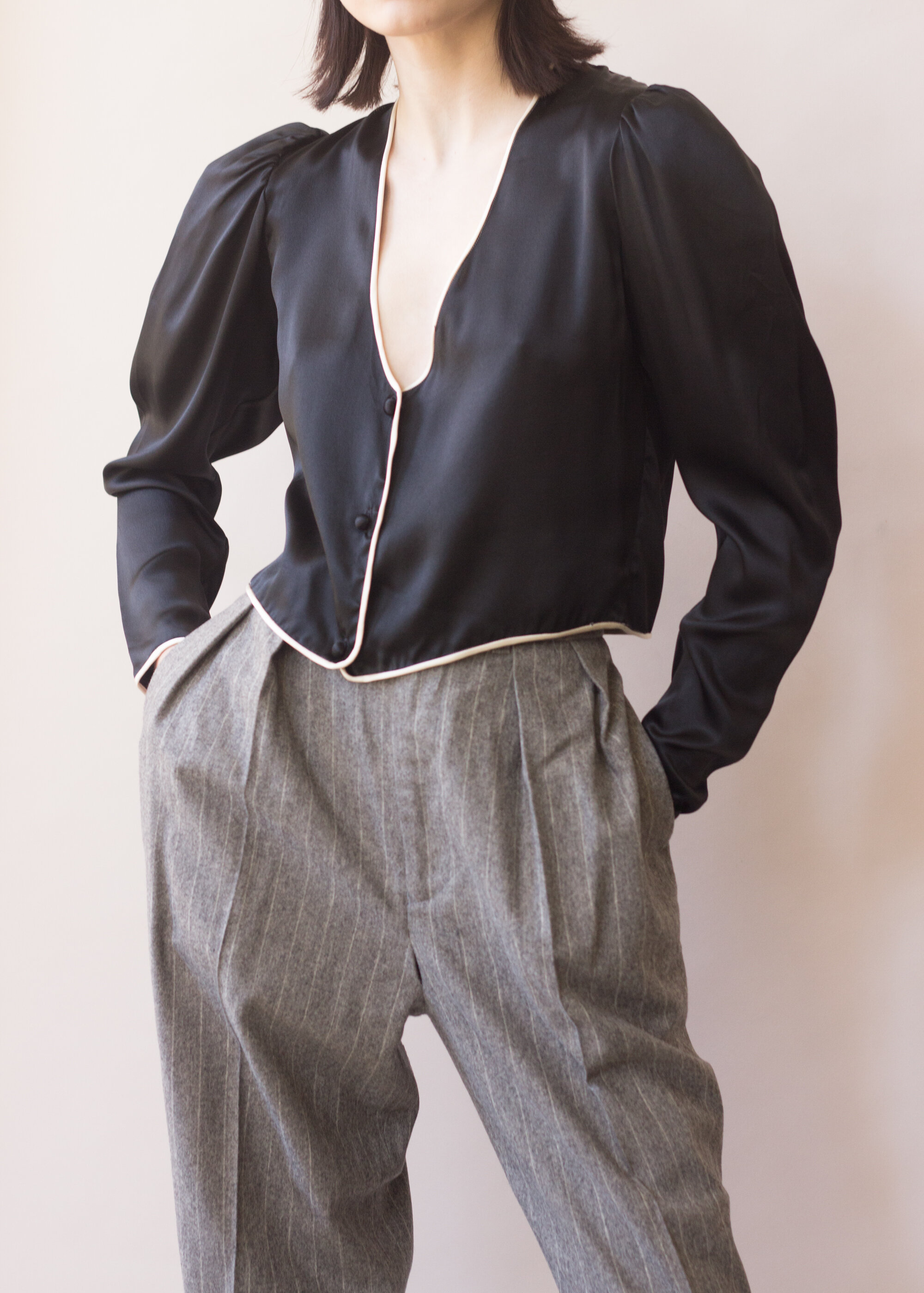 silk bw puff (3 of 5).jpg