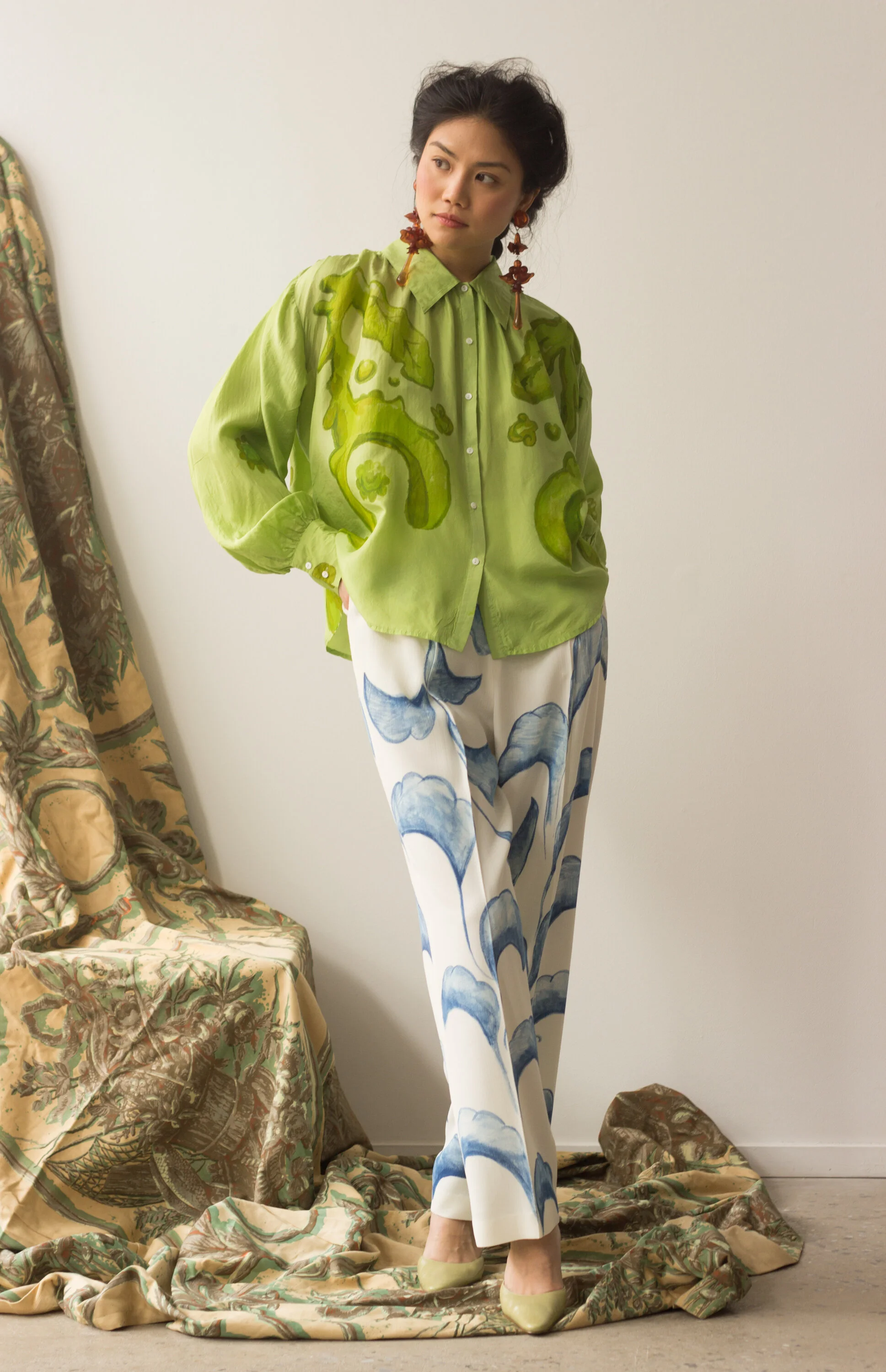 silk blouse (7 of 10).jpg