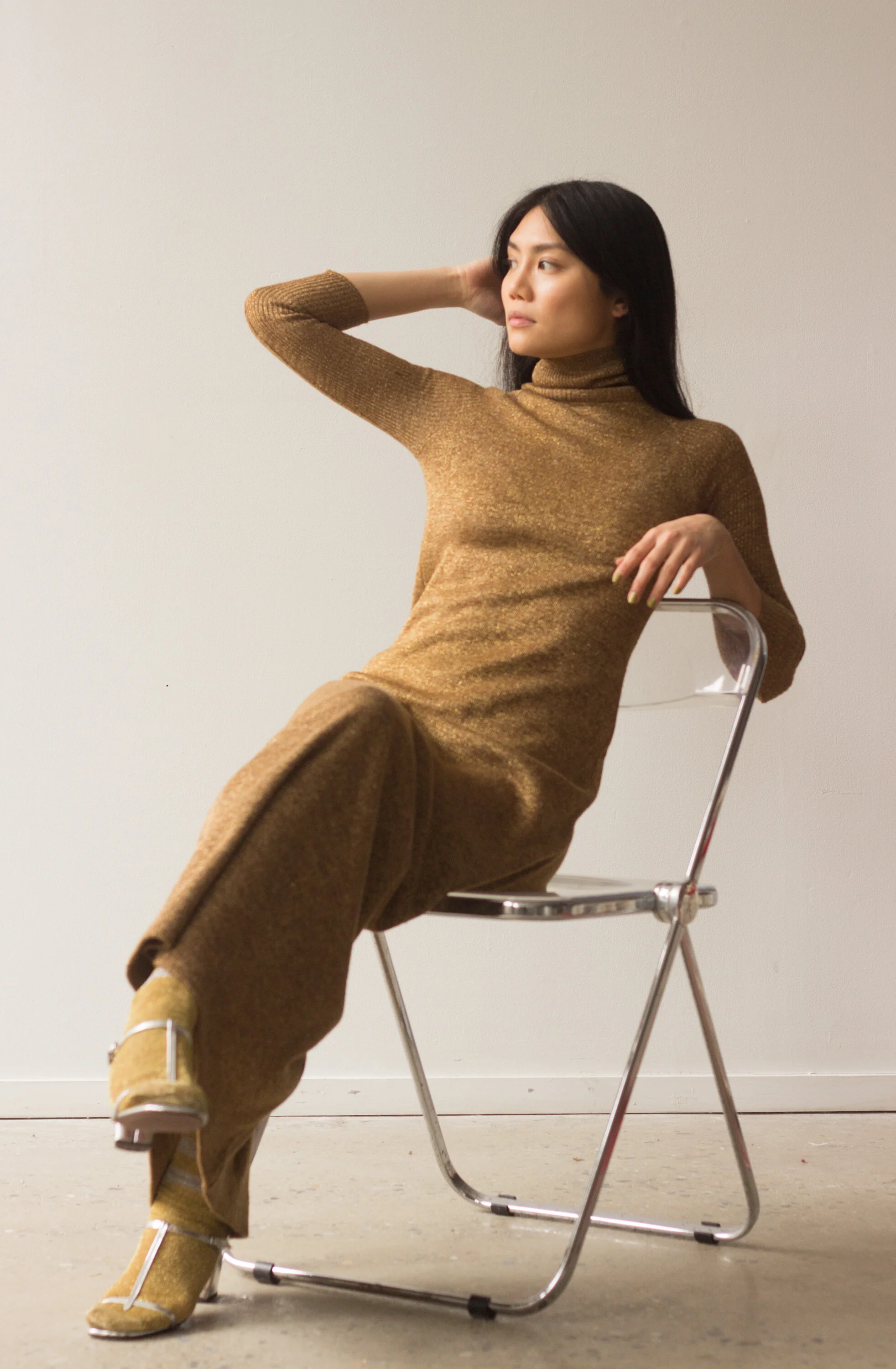 gold knit dress (5 of 11).jpg