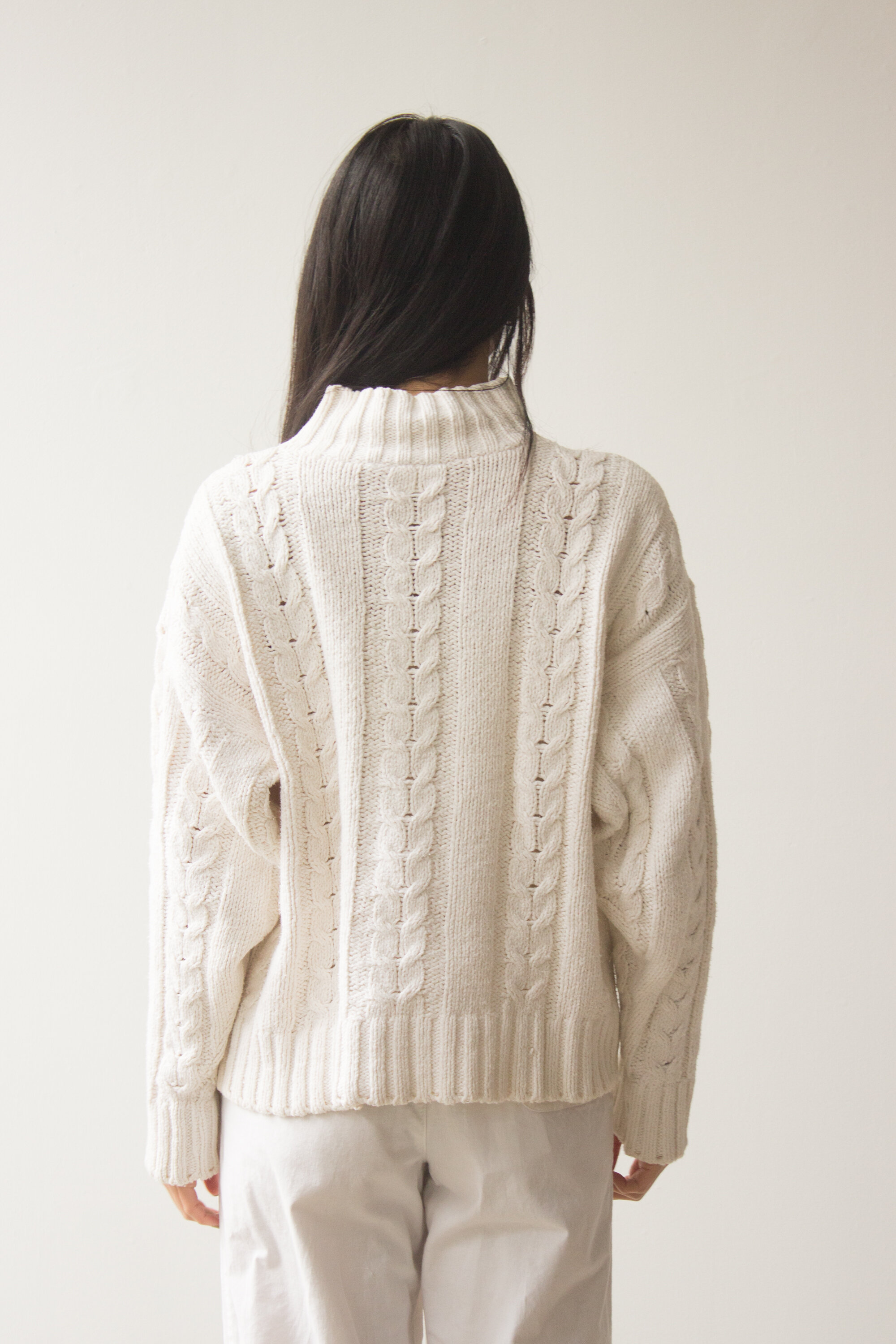 1990s White Cotton Cable Knit Pullover