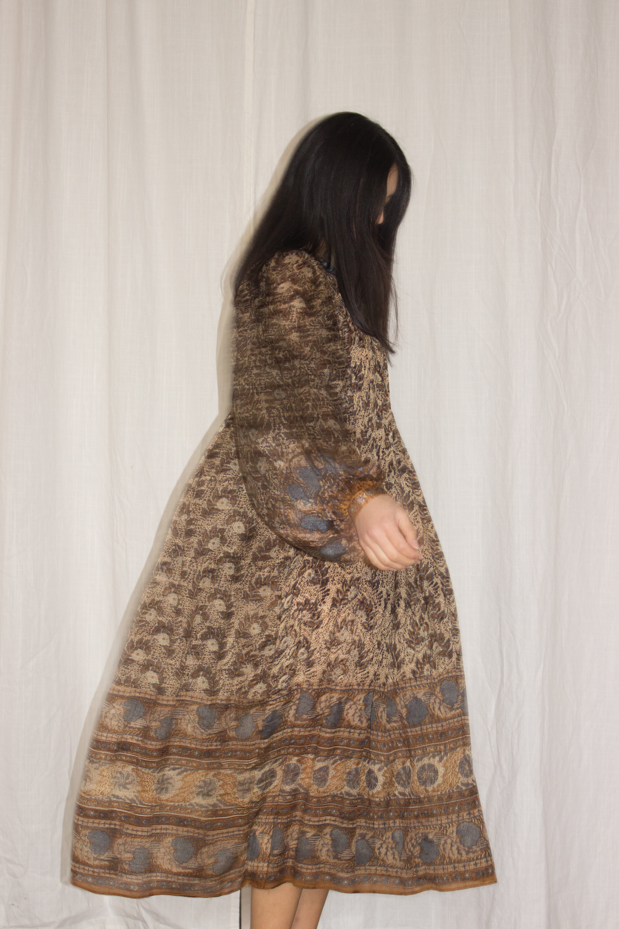 ACA 1970s Ritu Kumar Indian Silk Balloon Sleeve Caftan Dress