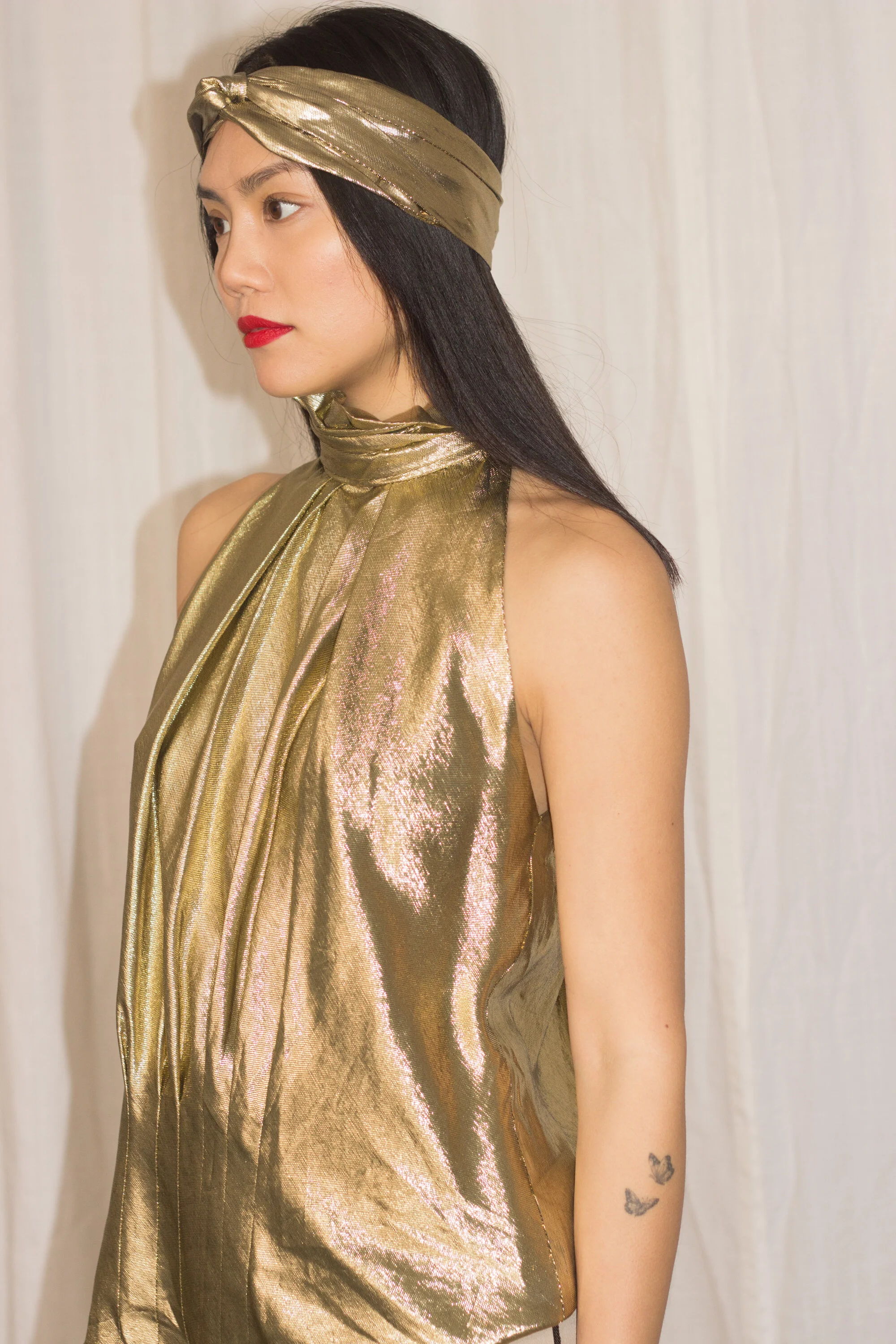 ACA 1980s Anne Klein Gold Lam Ruffle Collar Blouse and Headband  Wayward  Collection