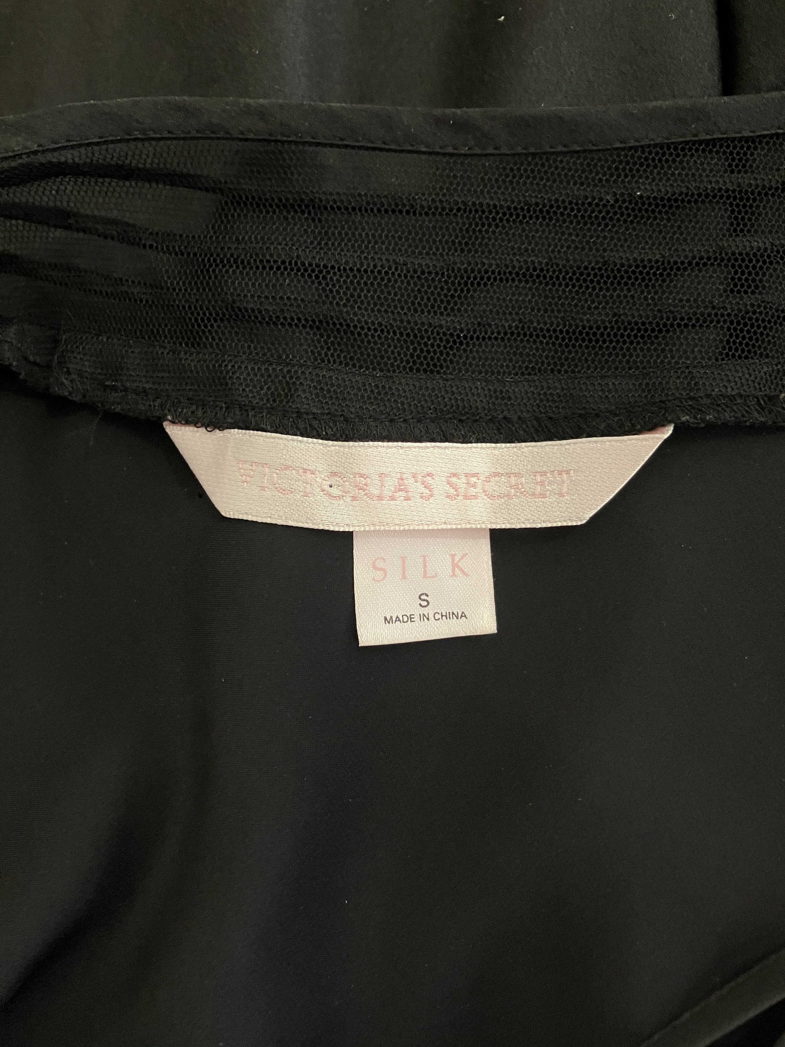 vs black tag.JPG