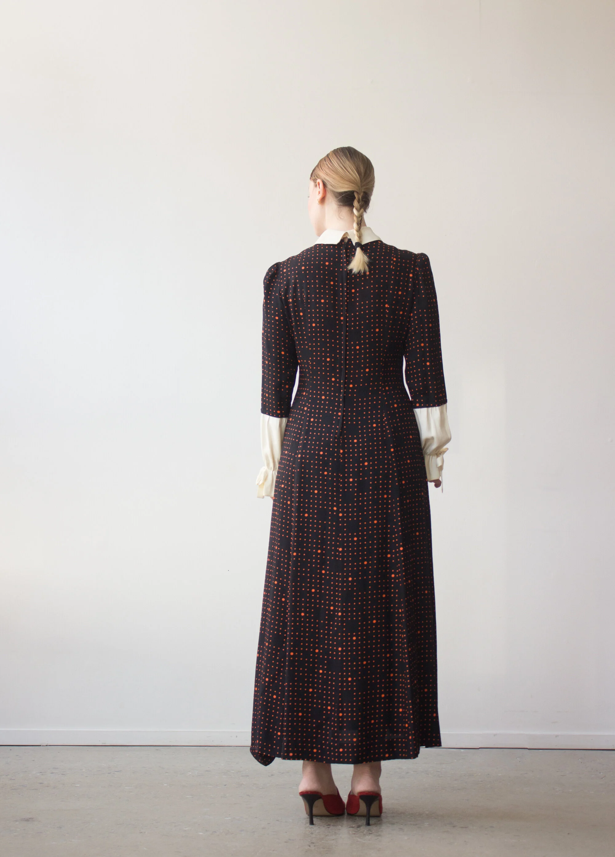 crepe dress (4 of 5).jpg