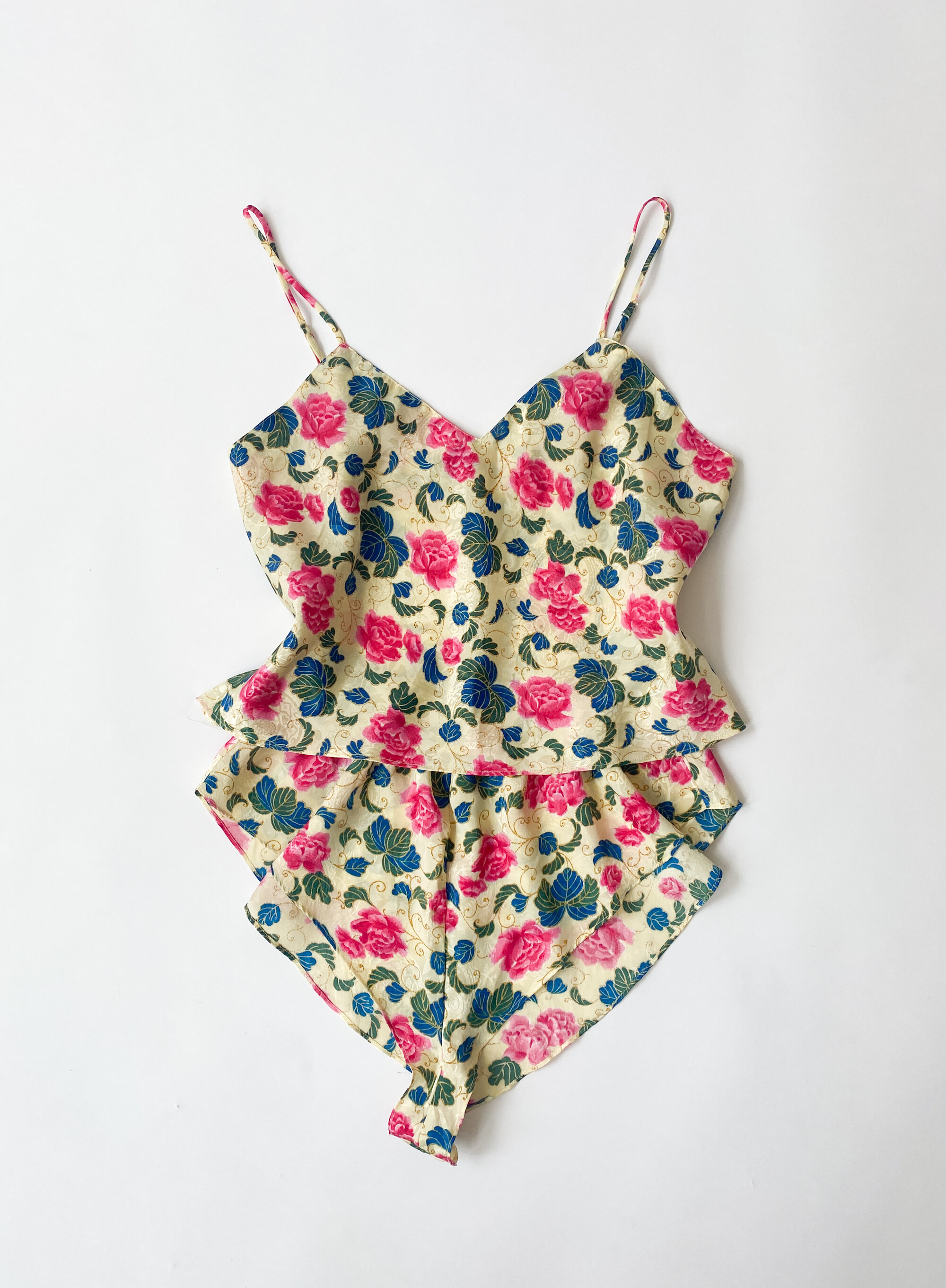 1980s Victoria's Secret Gold Label Sleep Set