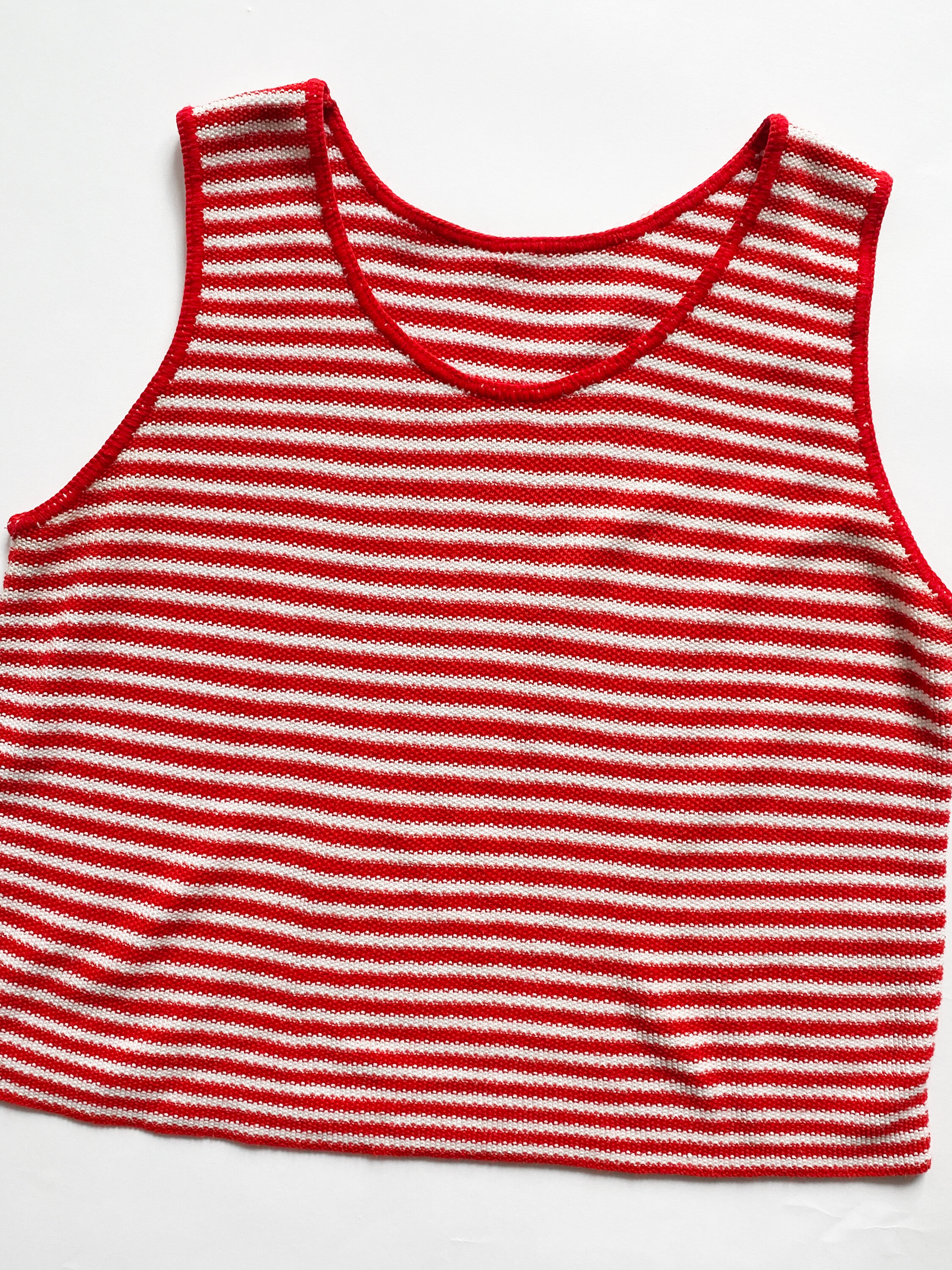 1980s Red and White Knit Vest