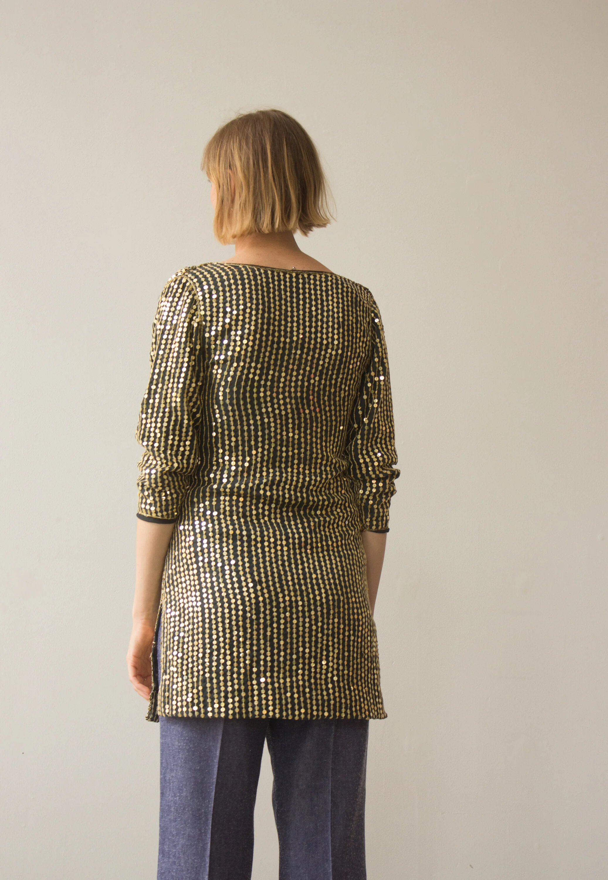 sequined mini (3 of 4).jpg