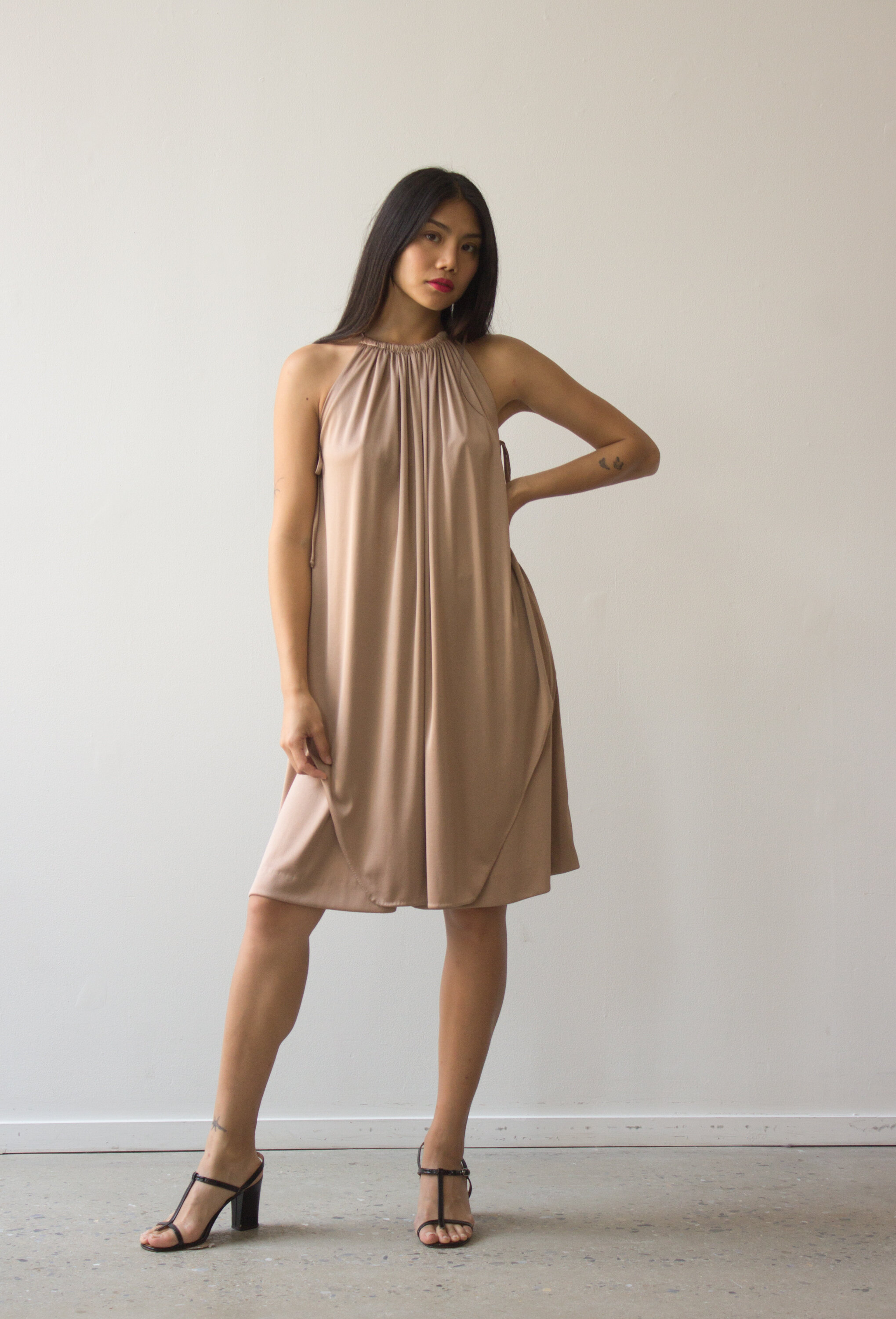 CHAMPAGNE DRESS (2 of 6).jpg