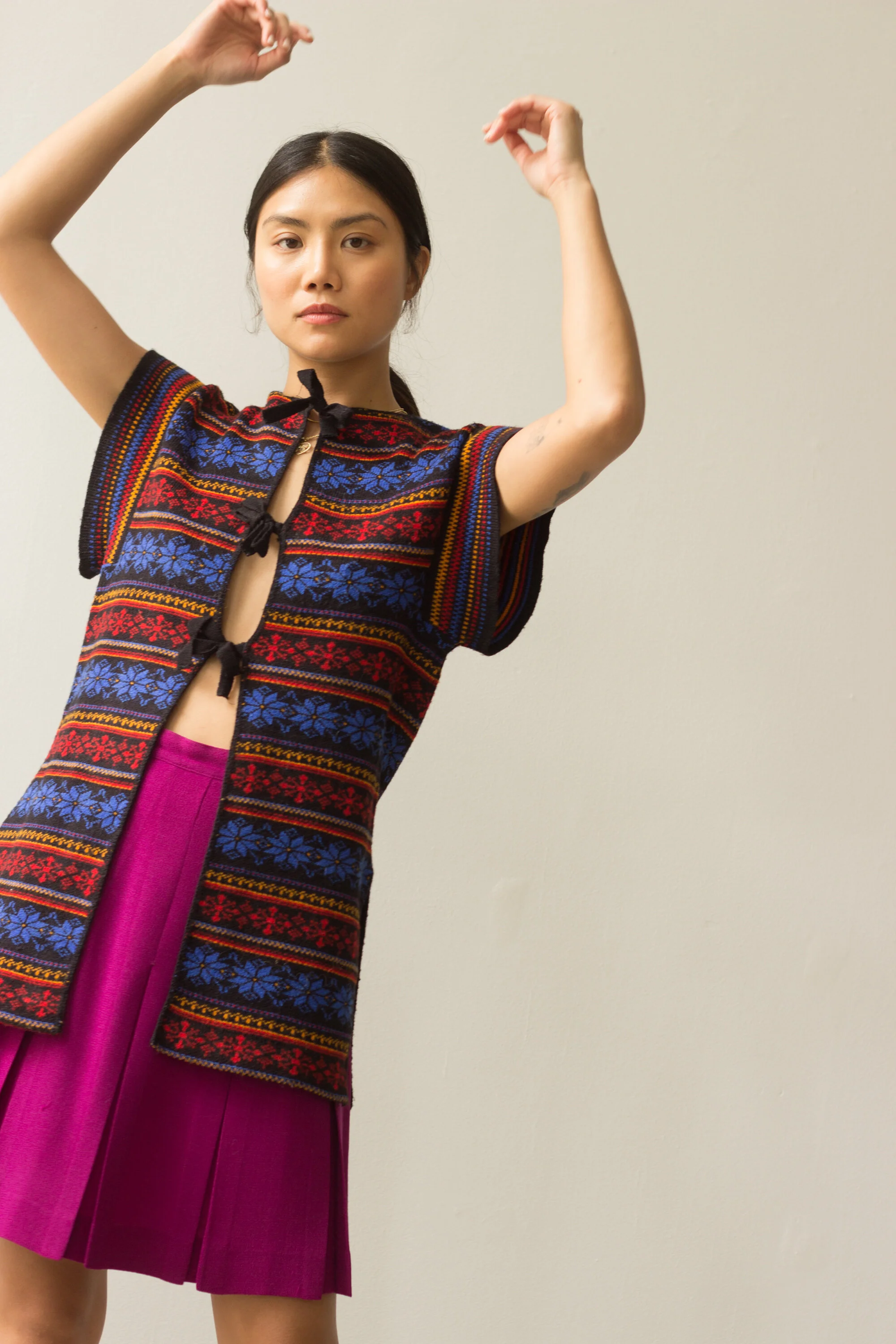 tie front knit (2 of 4).jpg