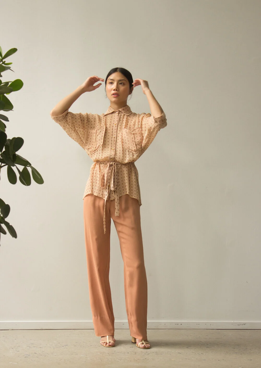 1970s Aristos English Boutique Crepe Two Piece Set