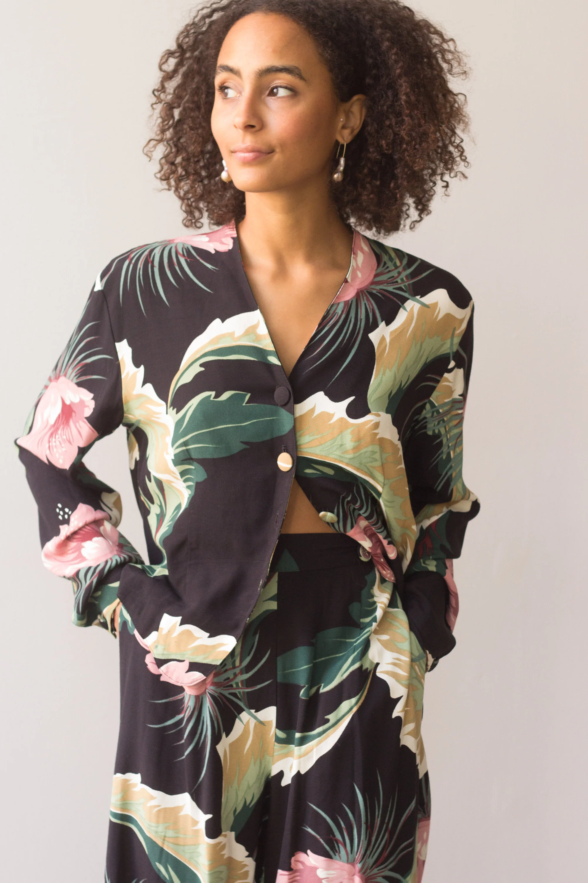 floral suit (2 of 6).jpg