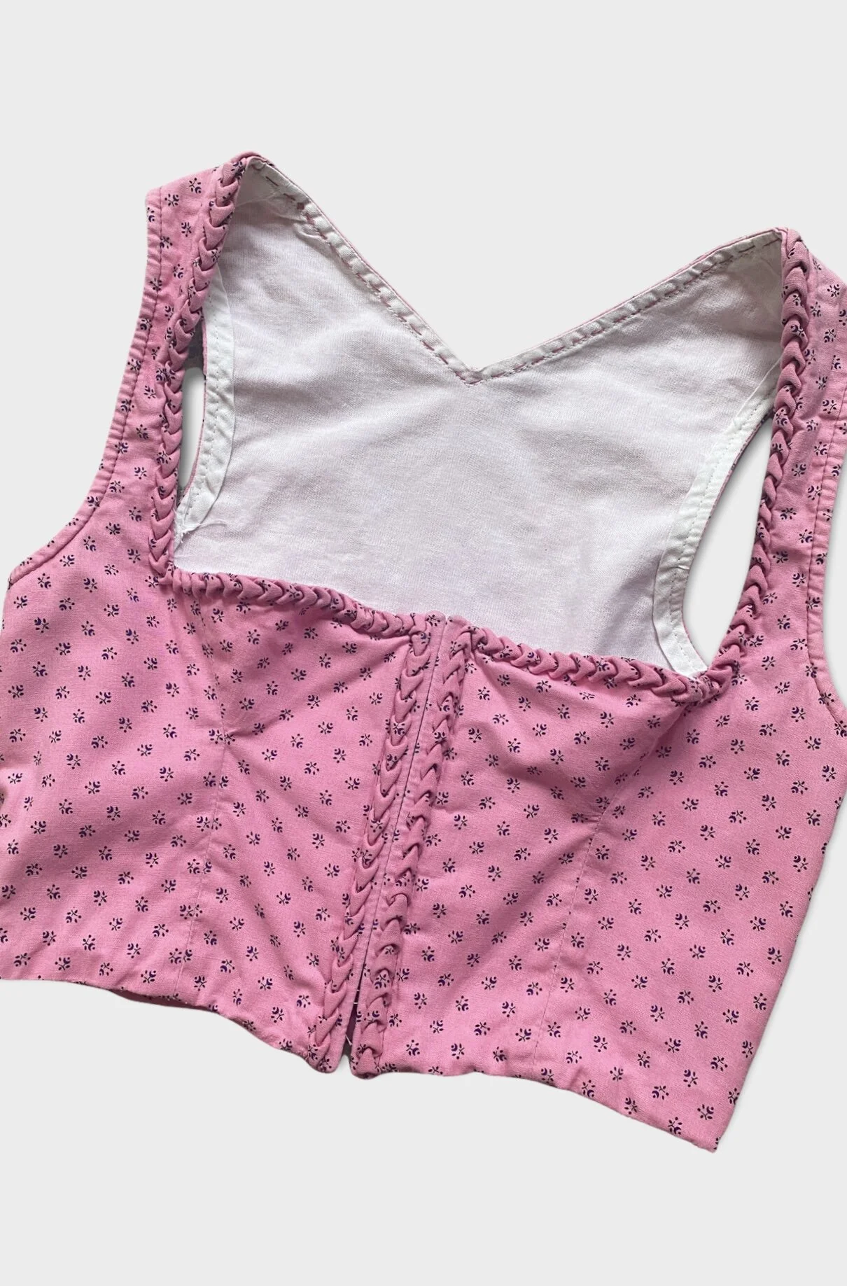 3E8C27C5-44E5-44AA-B934-C82C397737AC