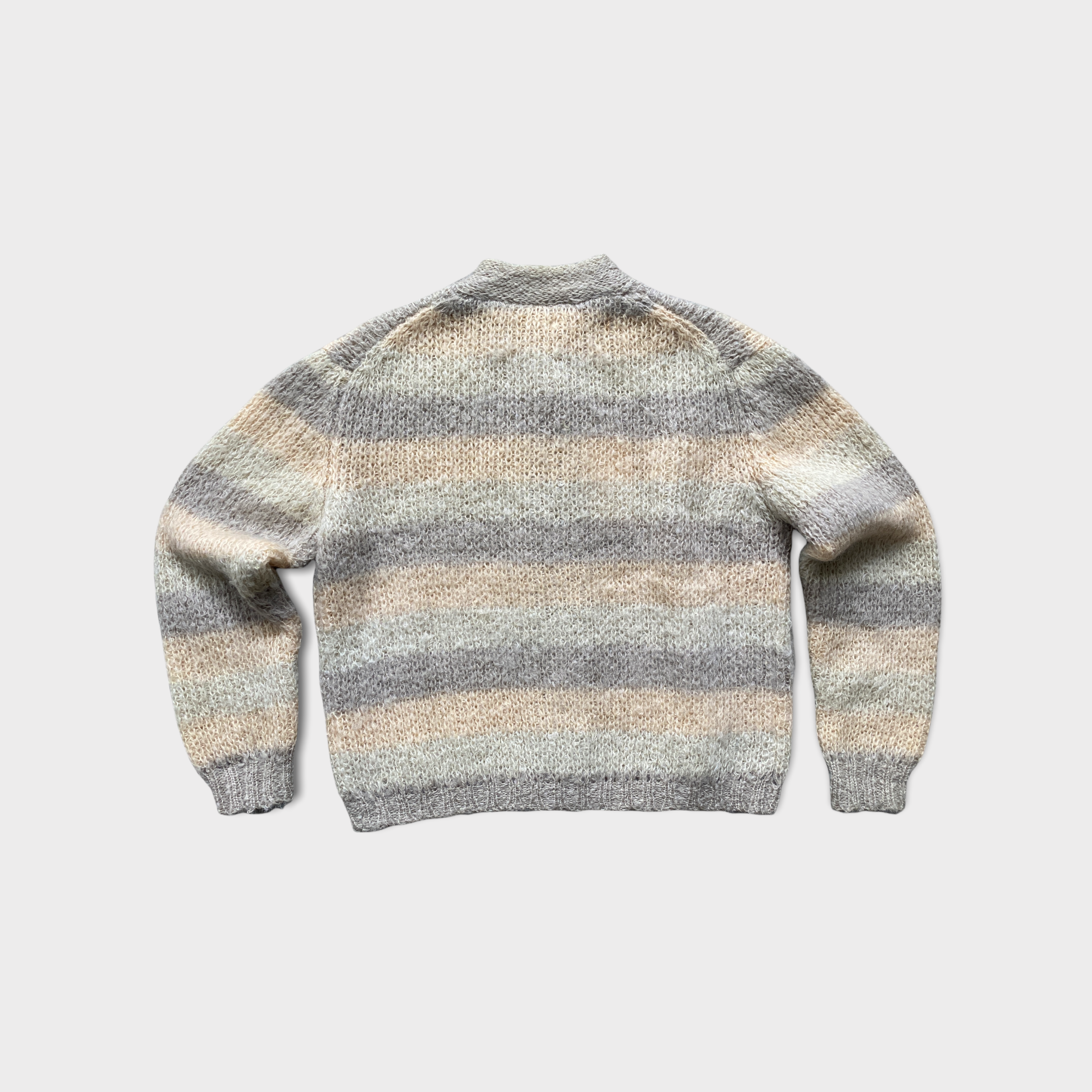 7925CAA0-AE6C-4E58-B356-2FECA50CCF1E