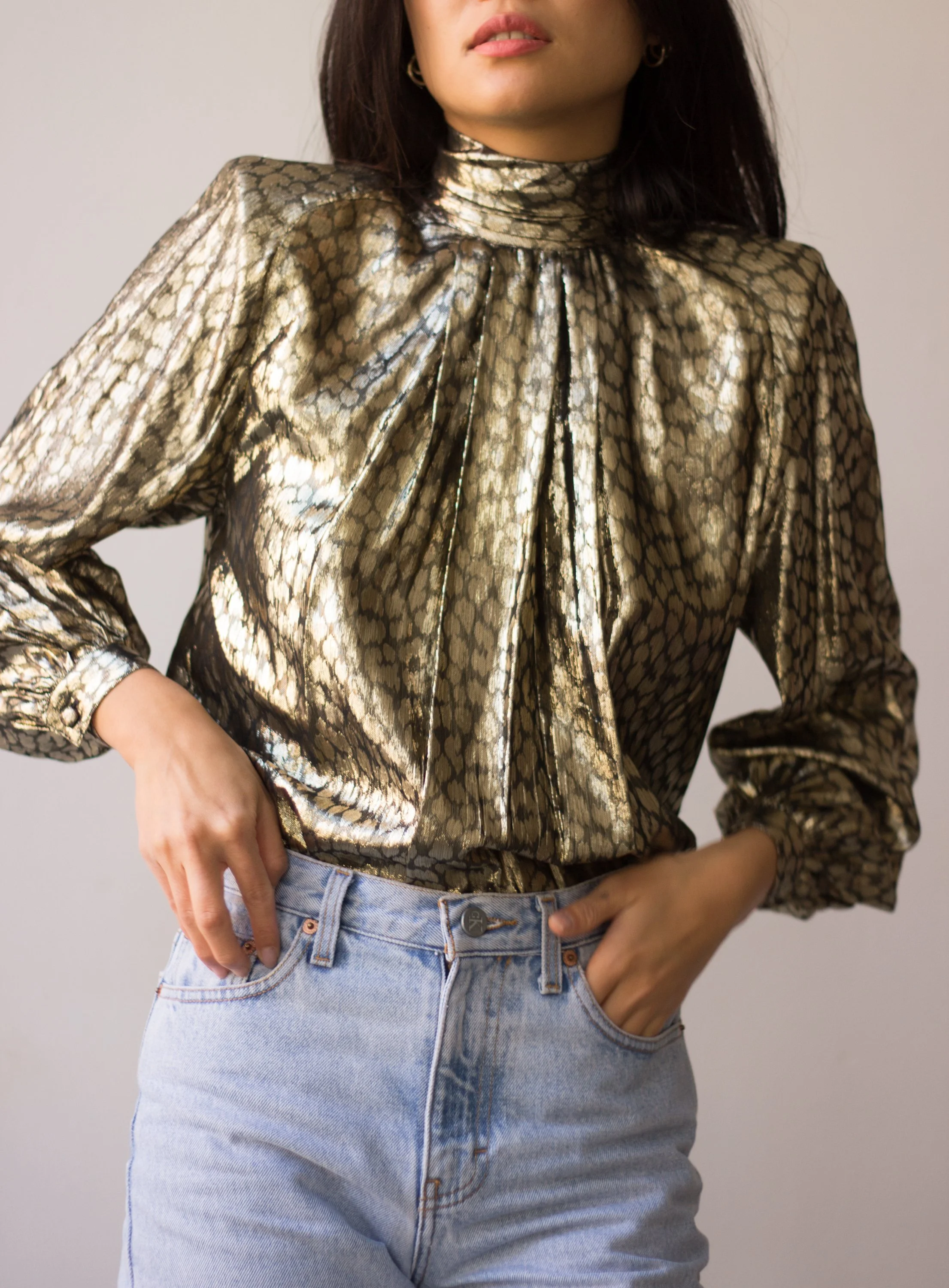 gold lamé outfit (4 of 10).jpg