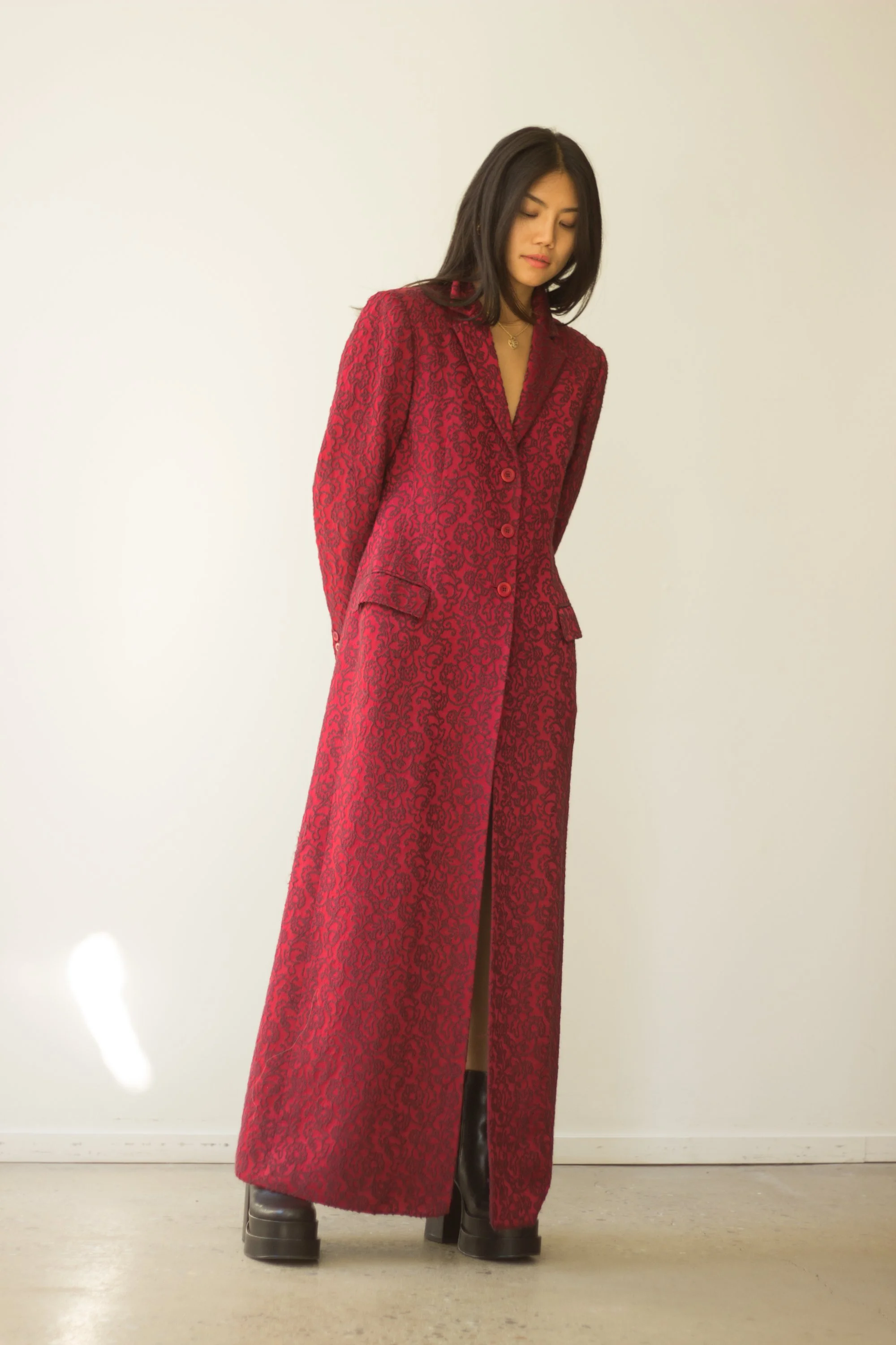 tahari coat (4 of 5).jpg