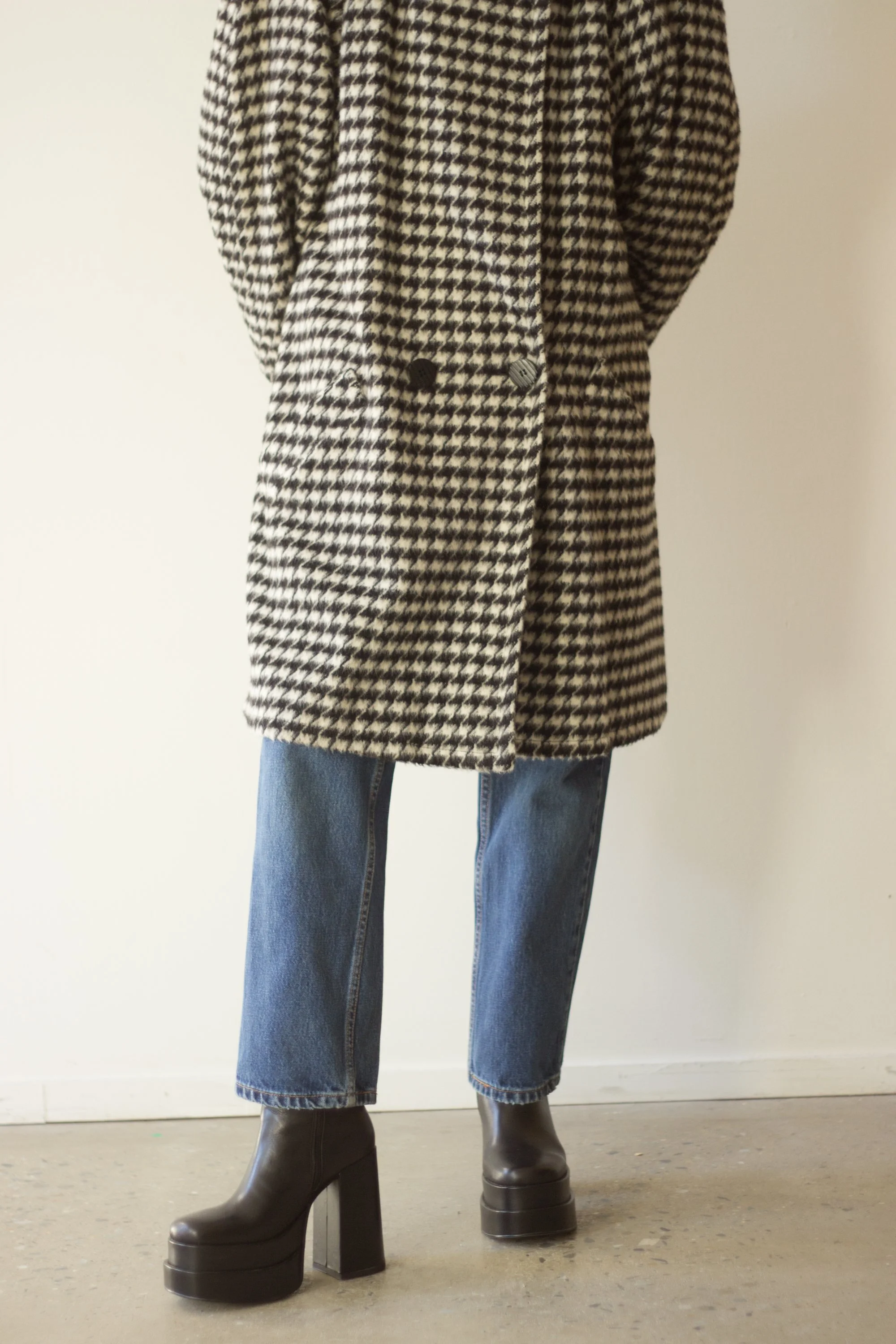 gray coats (6 of 8).jpg