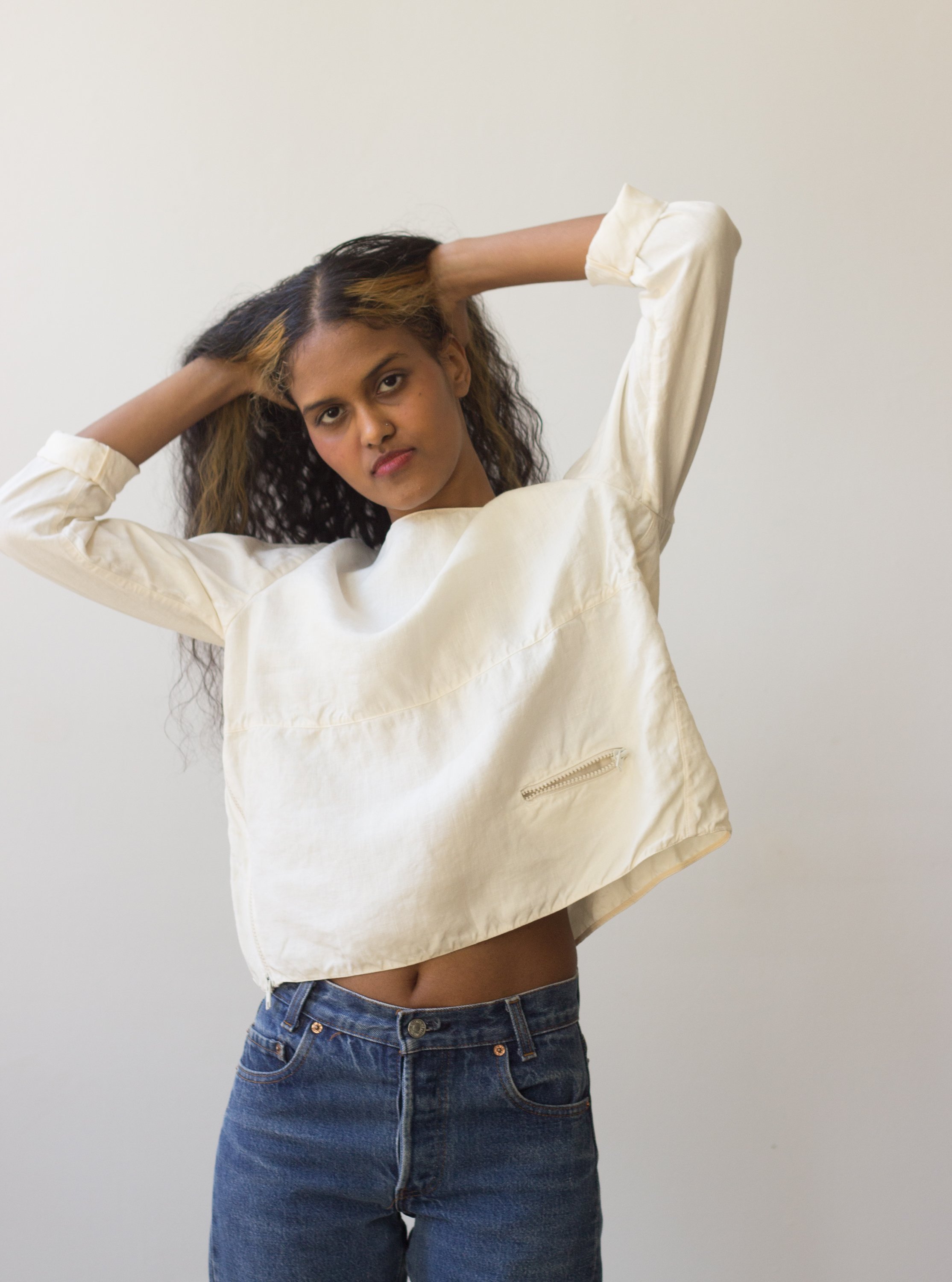 1970s Geoffrey Beene Creme Linen Smock Top with Chunky Zip Detail