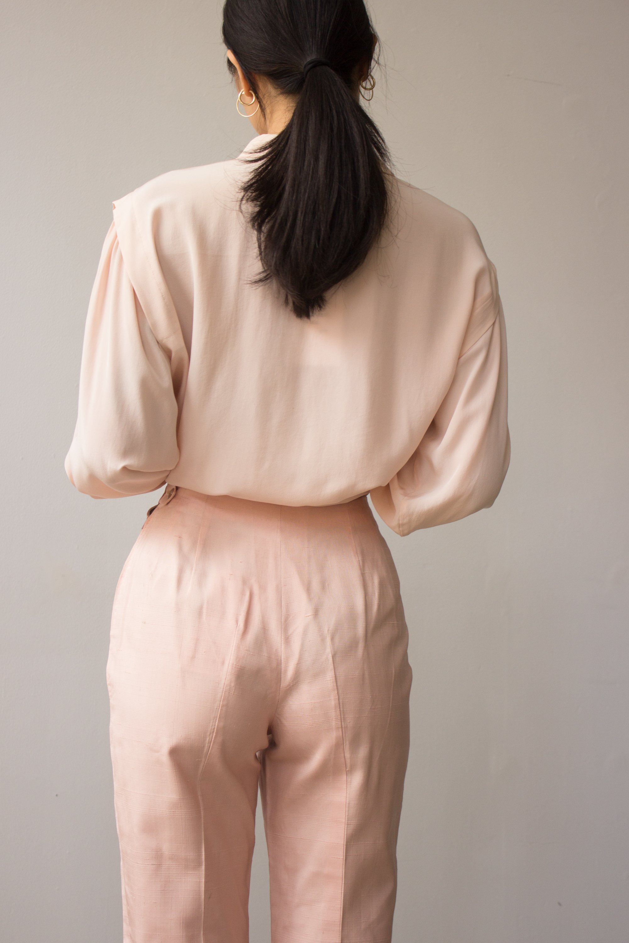 1960s Emilio Pucci Pink Raw Silk Cigarette Pants — Wayward Collection display picture 1
