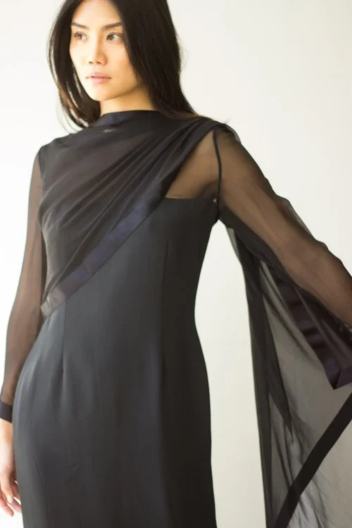 1980s Bill Blass Silk Crepe and Chiffon Goddess Gown