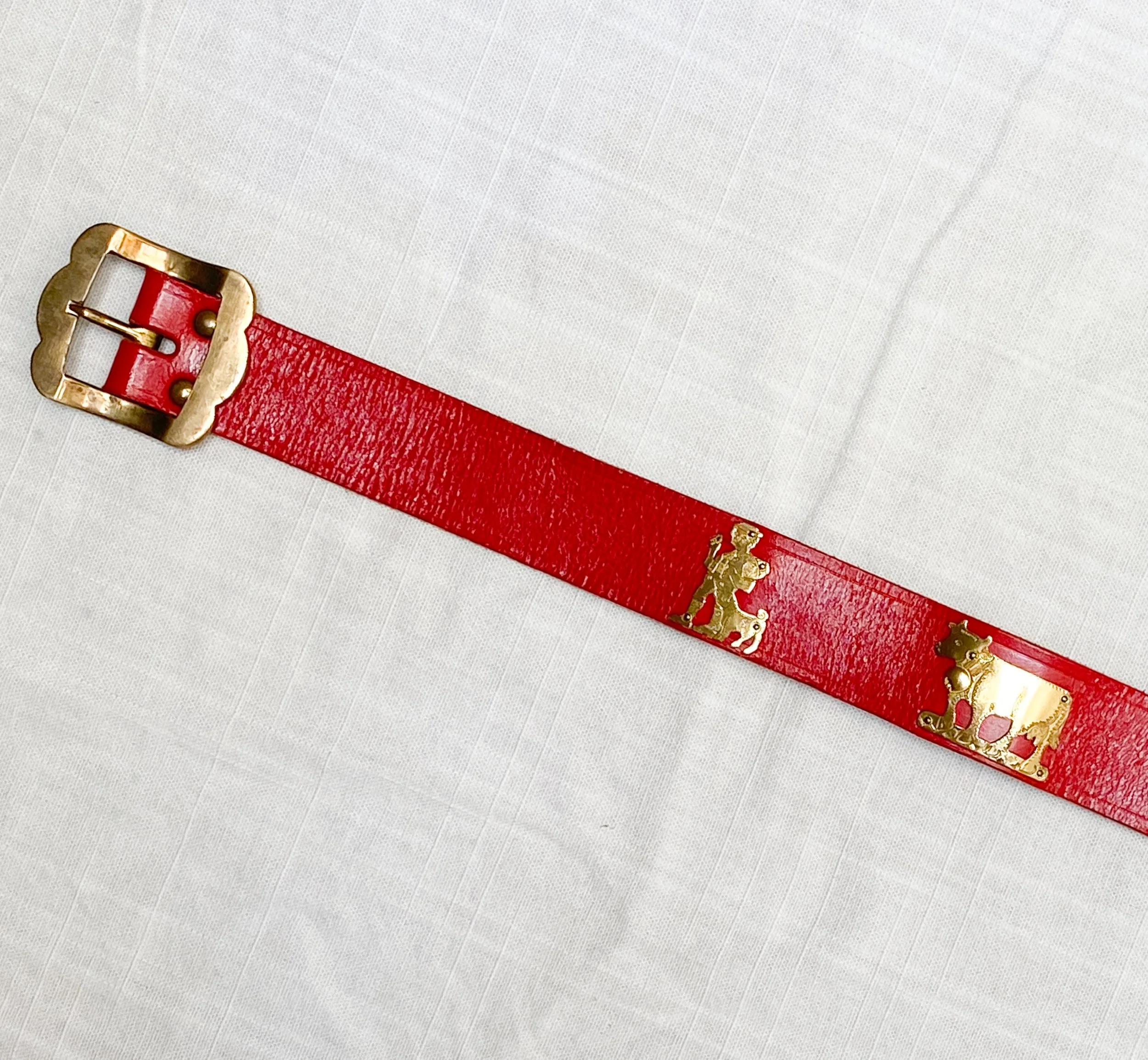 Vintage Rocker Red Leather Belt with Decorative Gold-Tone Medallion Vintage 80s Lady Captiva Red Leather and Brass Belt – Hotbox  main image 4