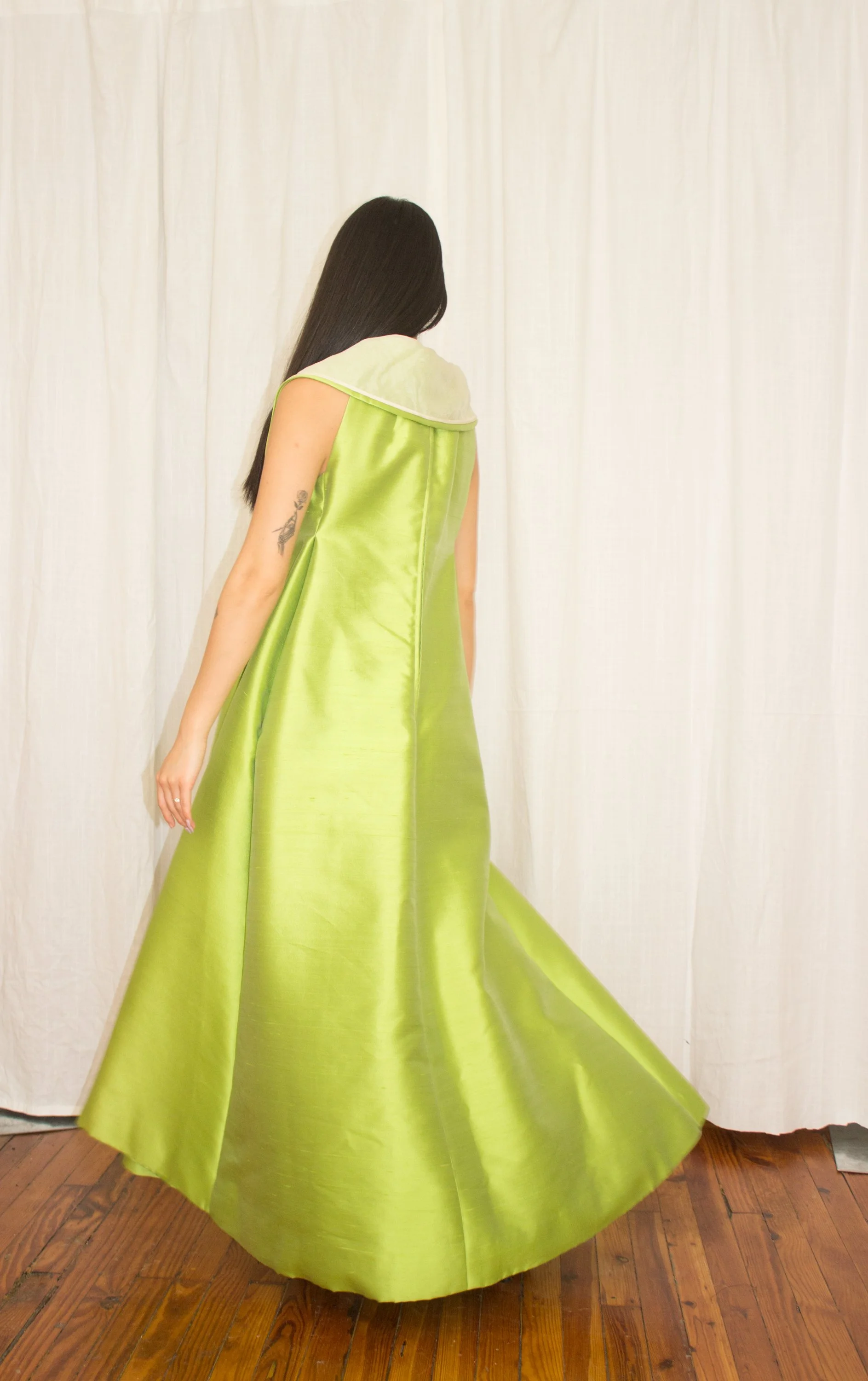 1960s Green Silk Shantung Trapeze Gown with Organza Collar Wayward Collection 1960s Green Silk Shantung Trapeze Gown with Organza Collar Wayward Collection