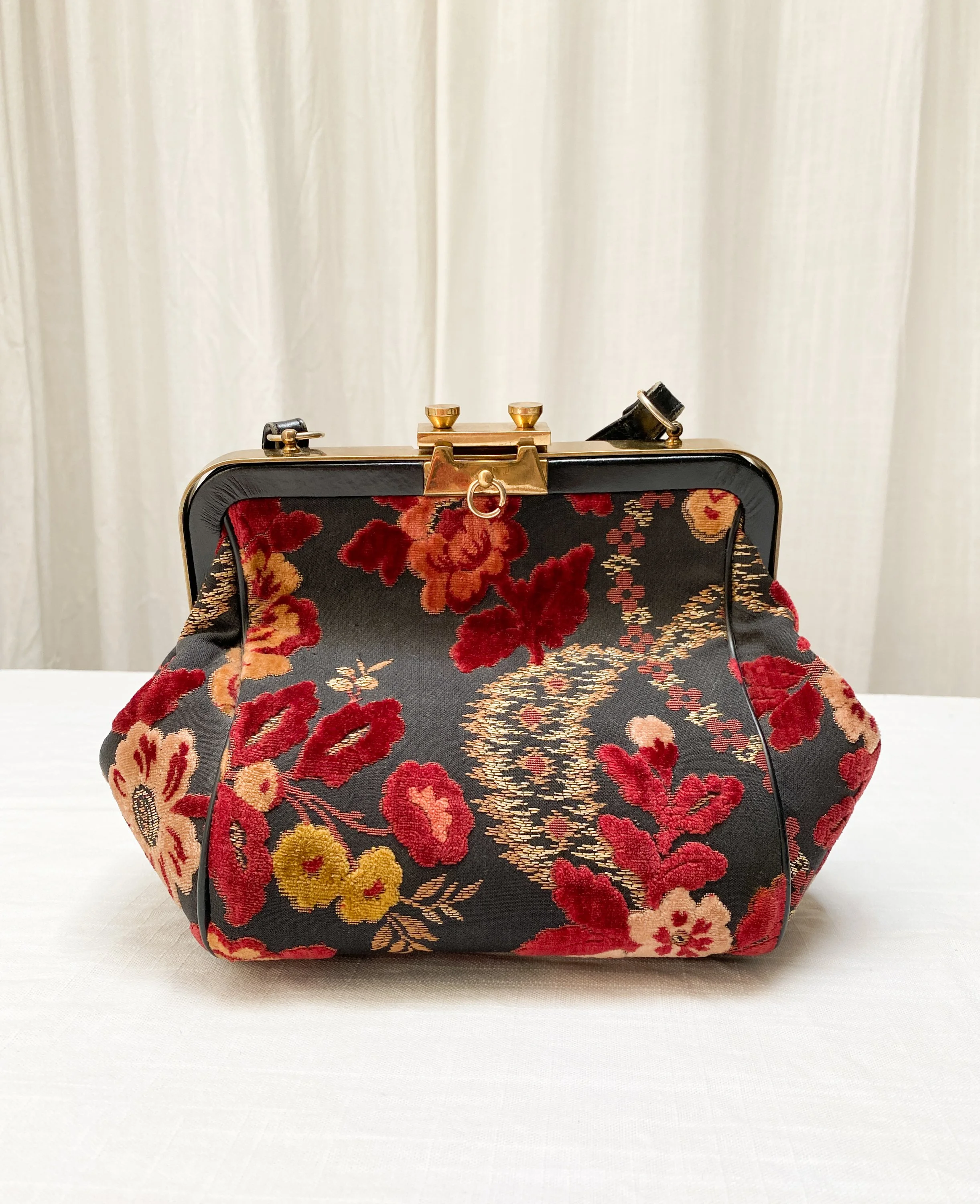 tapestry bag (4 of 4).jpg