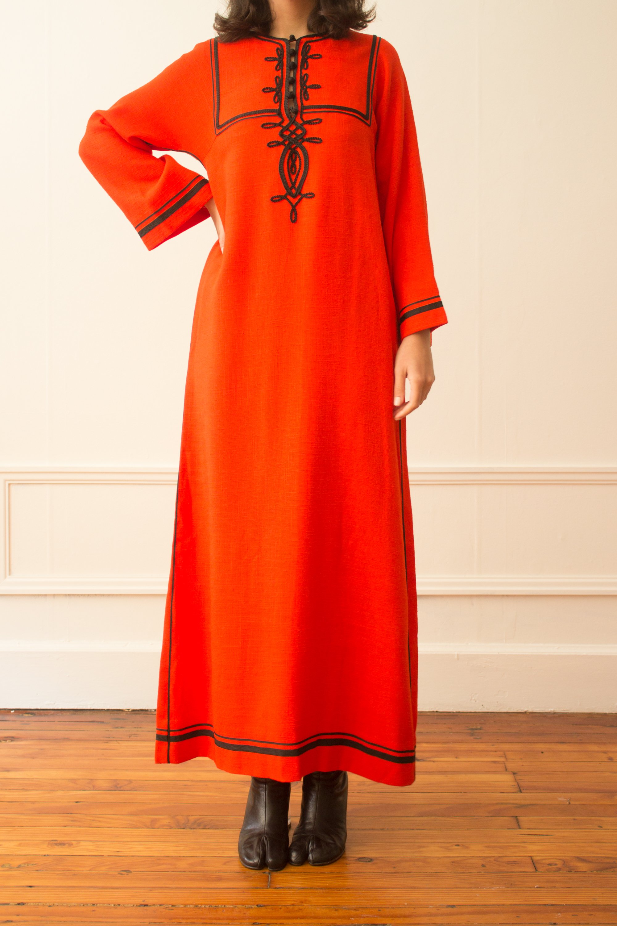 red kaftan (1 of 5).jpg