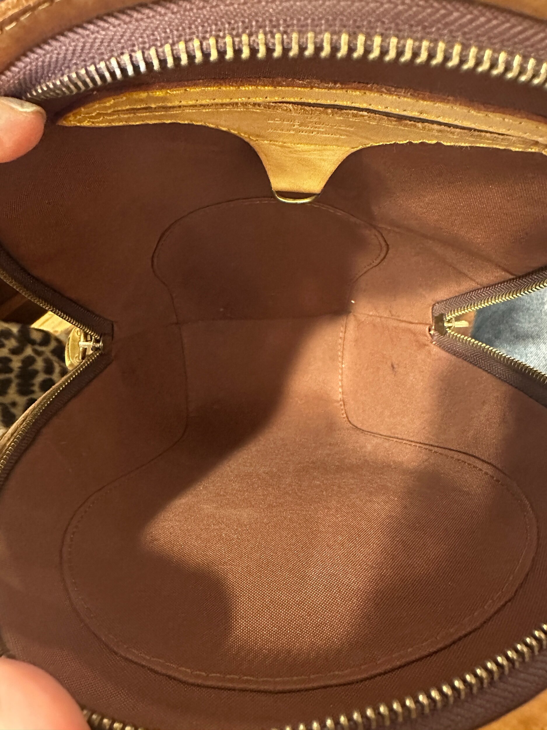 7FB8668D-E05A-4044-A02C-8ACCB77424AF