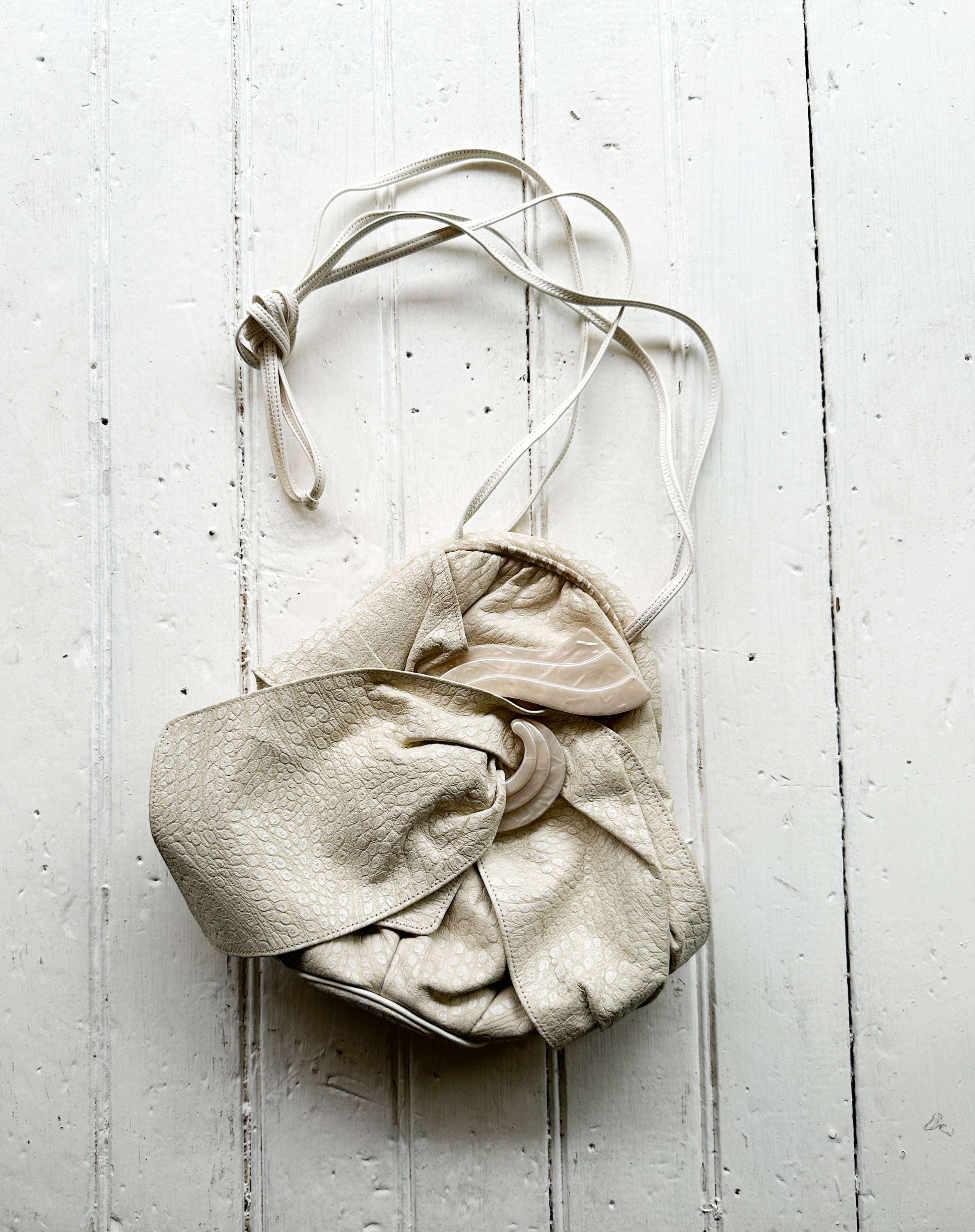 creme crossbody (1 of 4).jpg