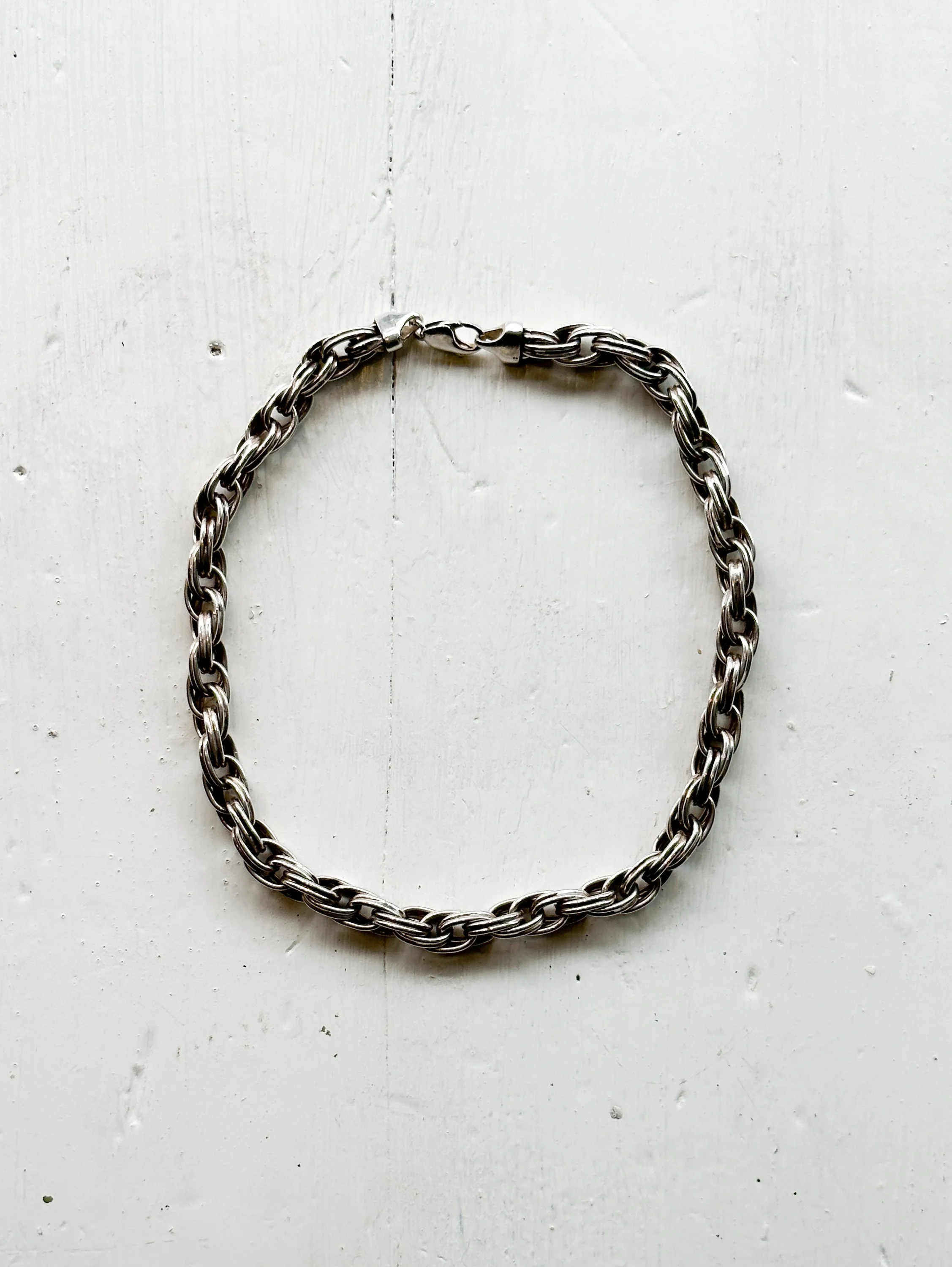 chunky silver chain (1 of 3).jpg
