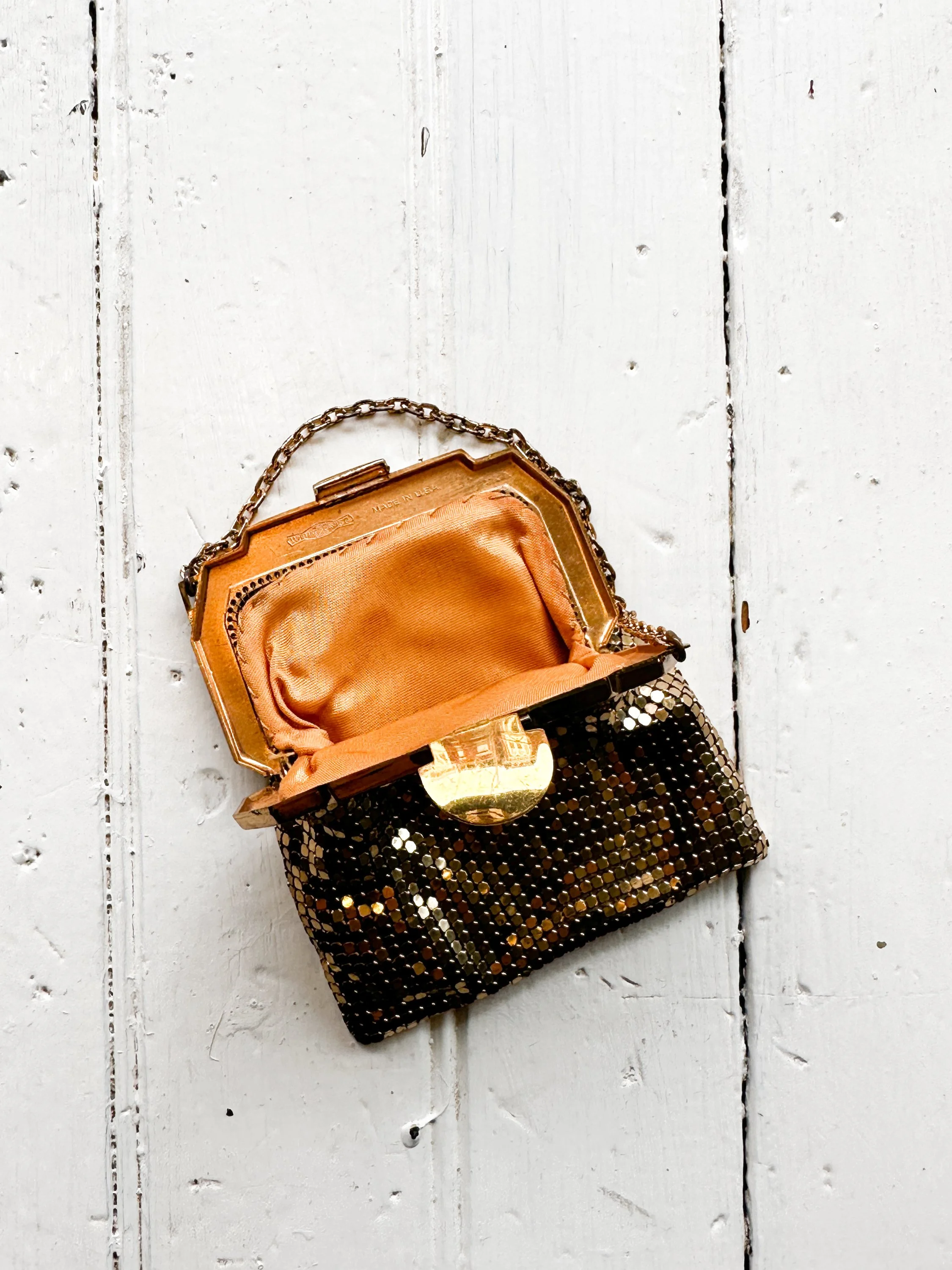 gold mesh (5 of 7).jpg