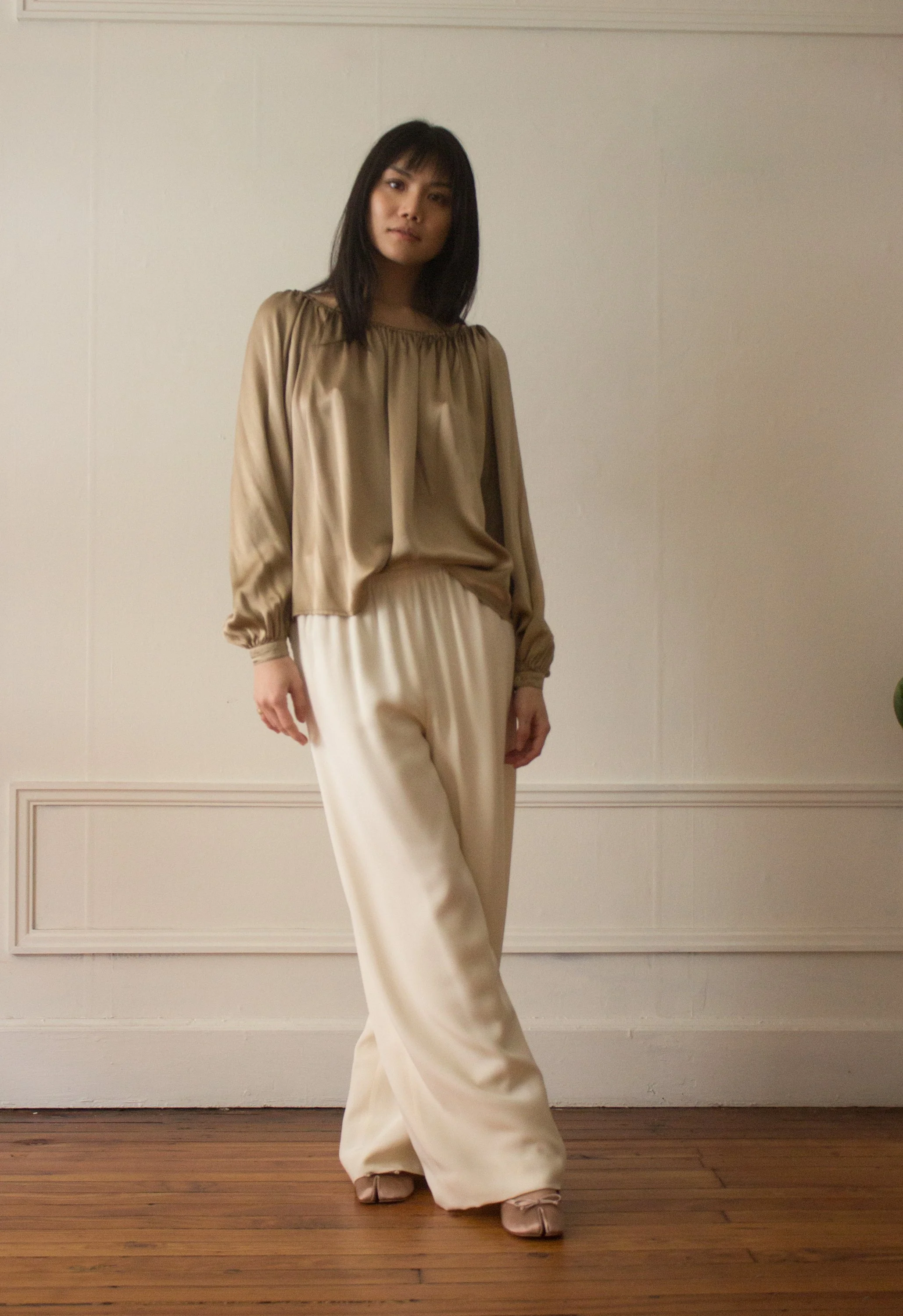 cream pants and tops (14 of 21).jpg