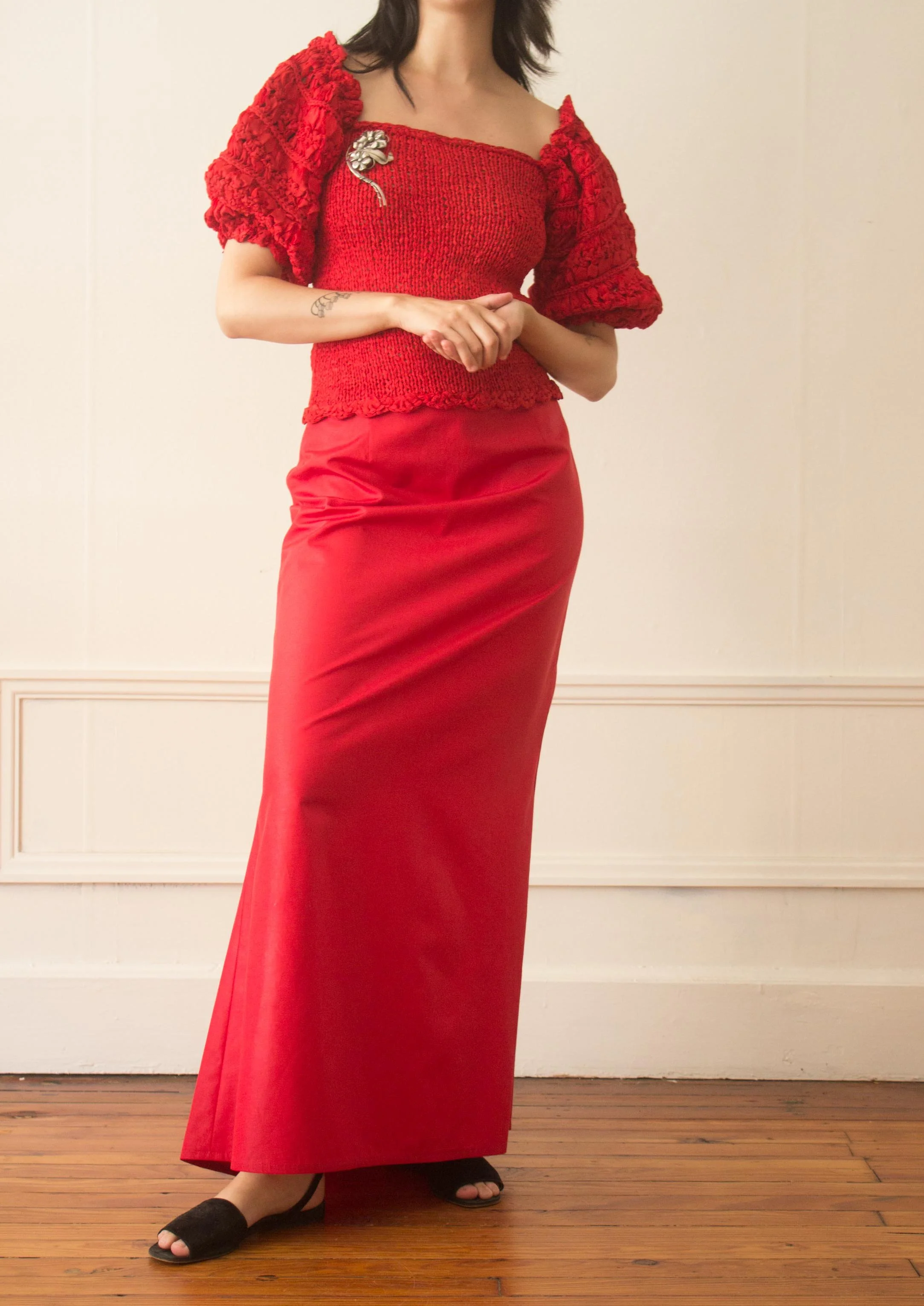 red puff sleeve (2 of 12).jpg