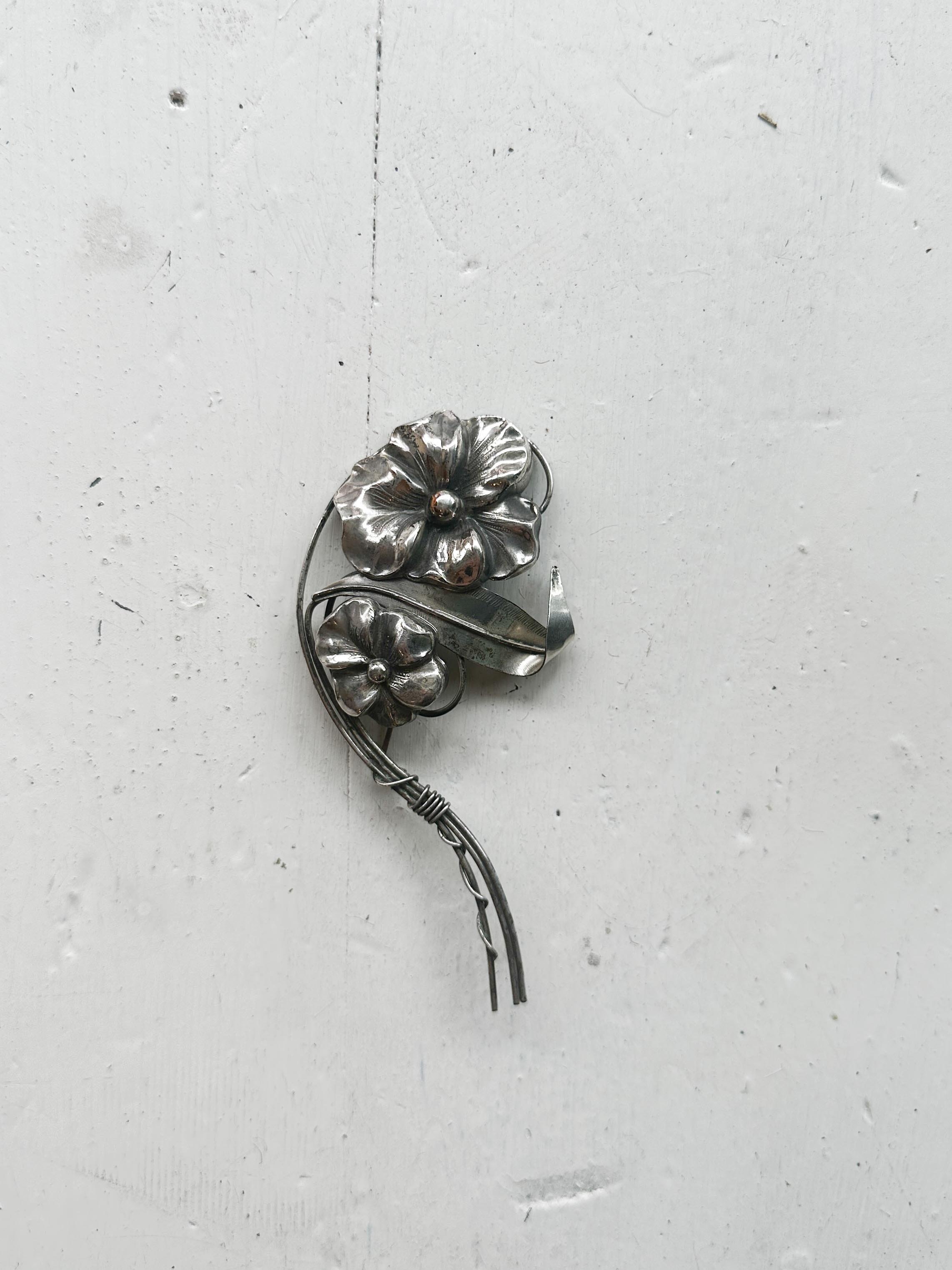 flower pin 1 (1 of 3).jpg