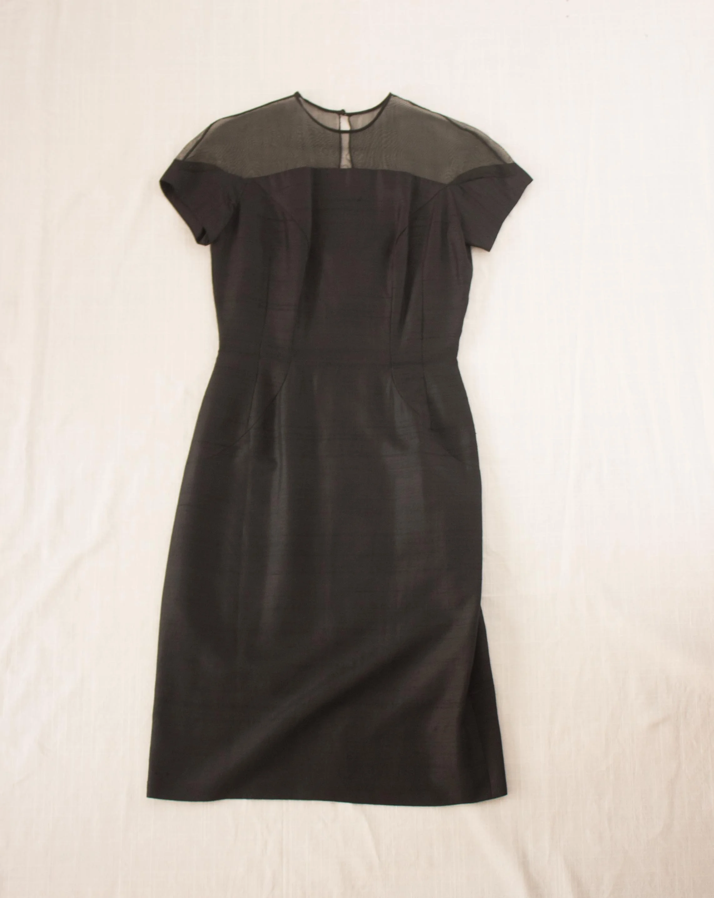 illusion neckline (1 of 3).jpg