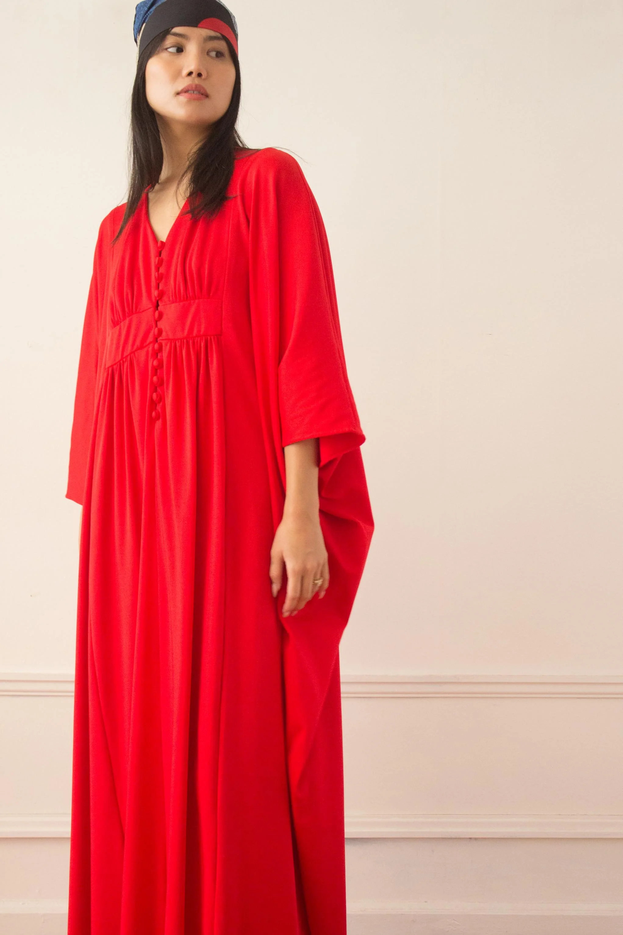red kaftan (4 of 6).jpg