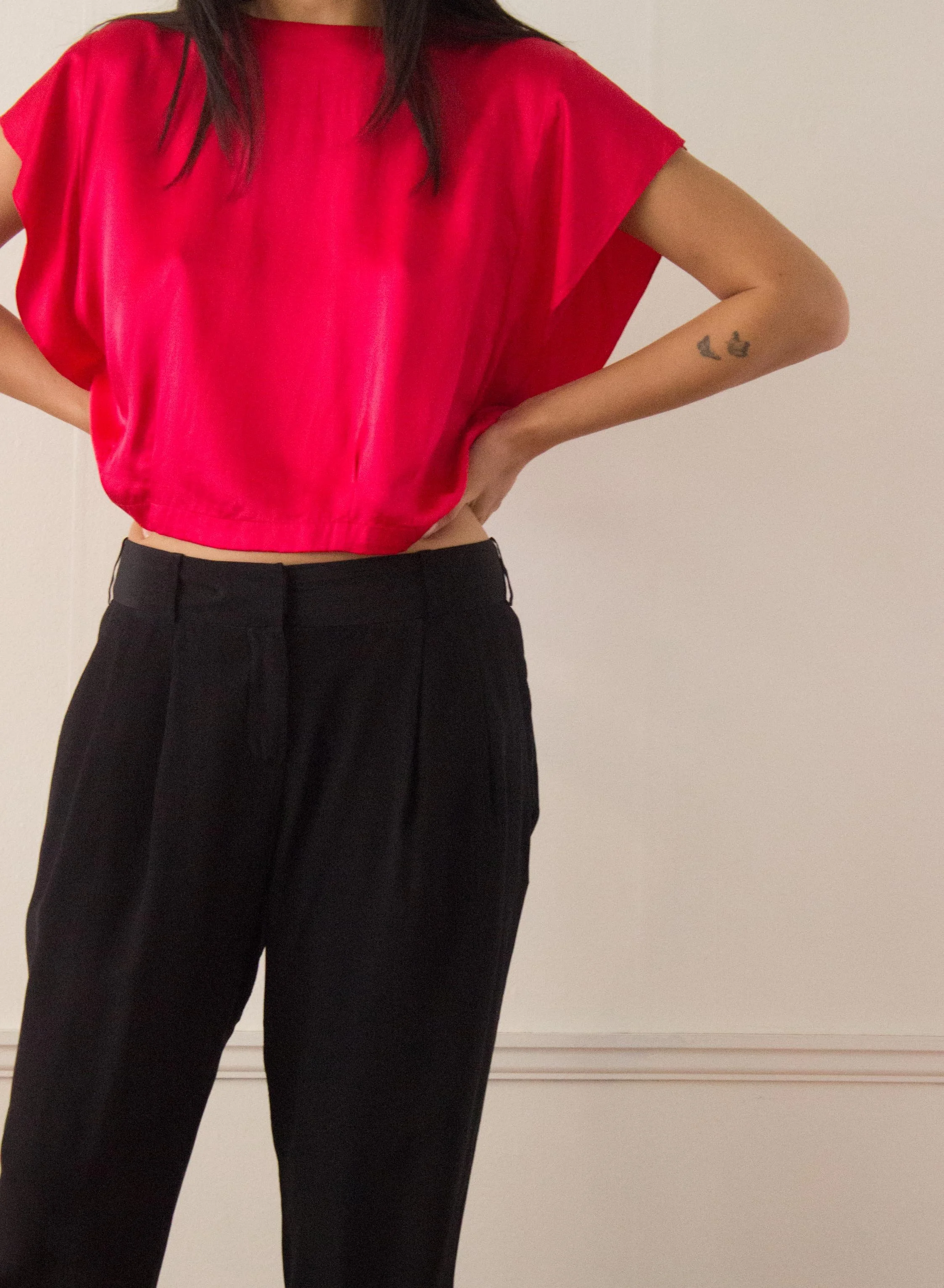 red top (1 of 4).jpg