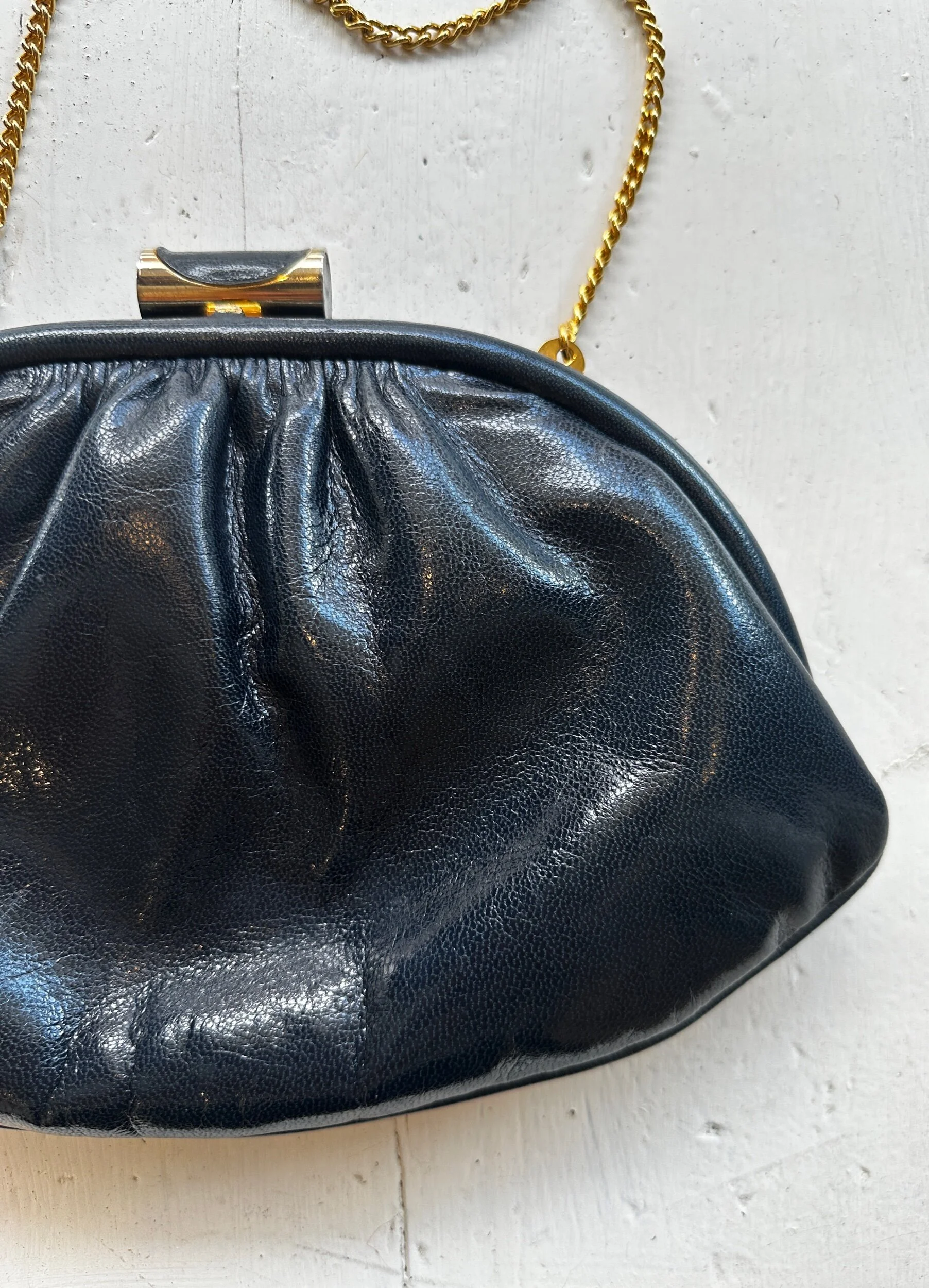 9C431F6B-979D-440A-BD06-4A6A861DFFE9