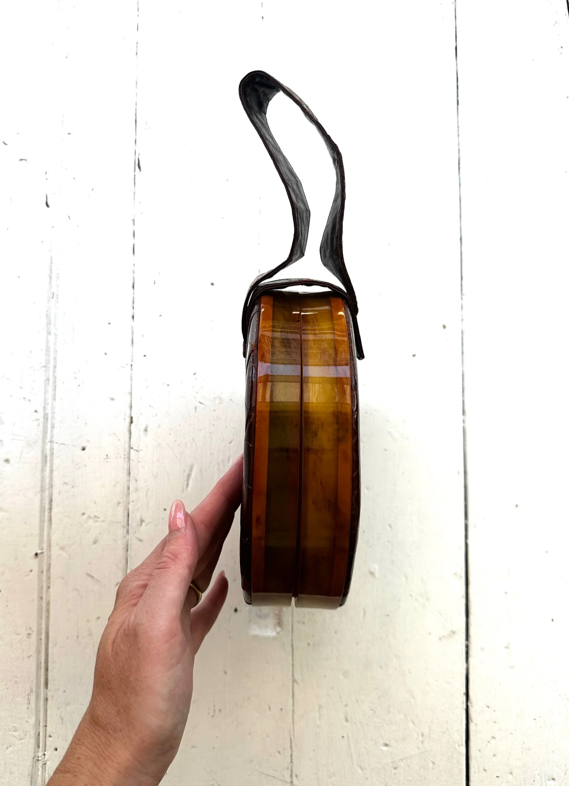 C9912CE1-AA96-4171-B2CC-E1DDDC2A43AF