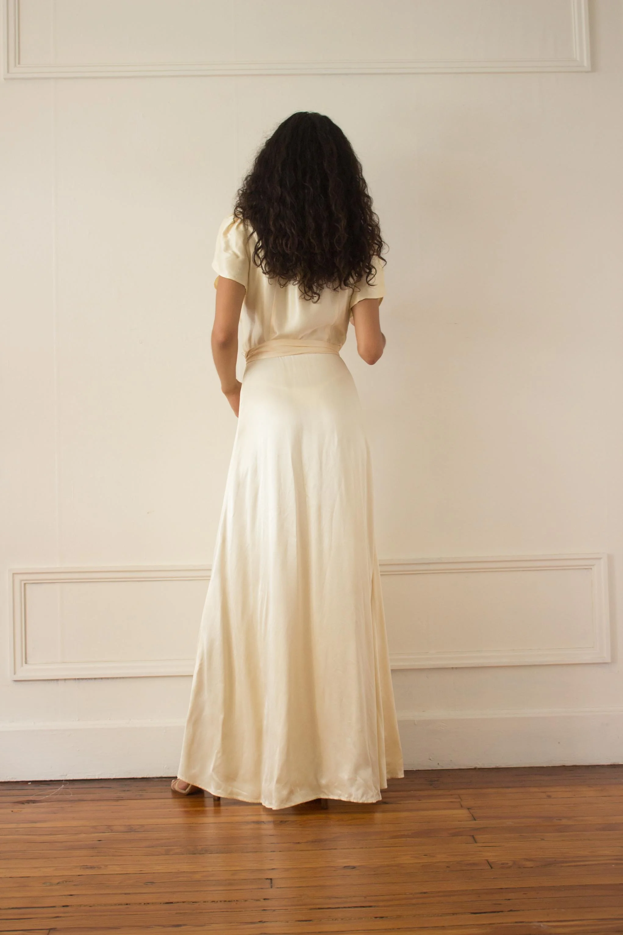 satin wrap (6 of 8).jpg