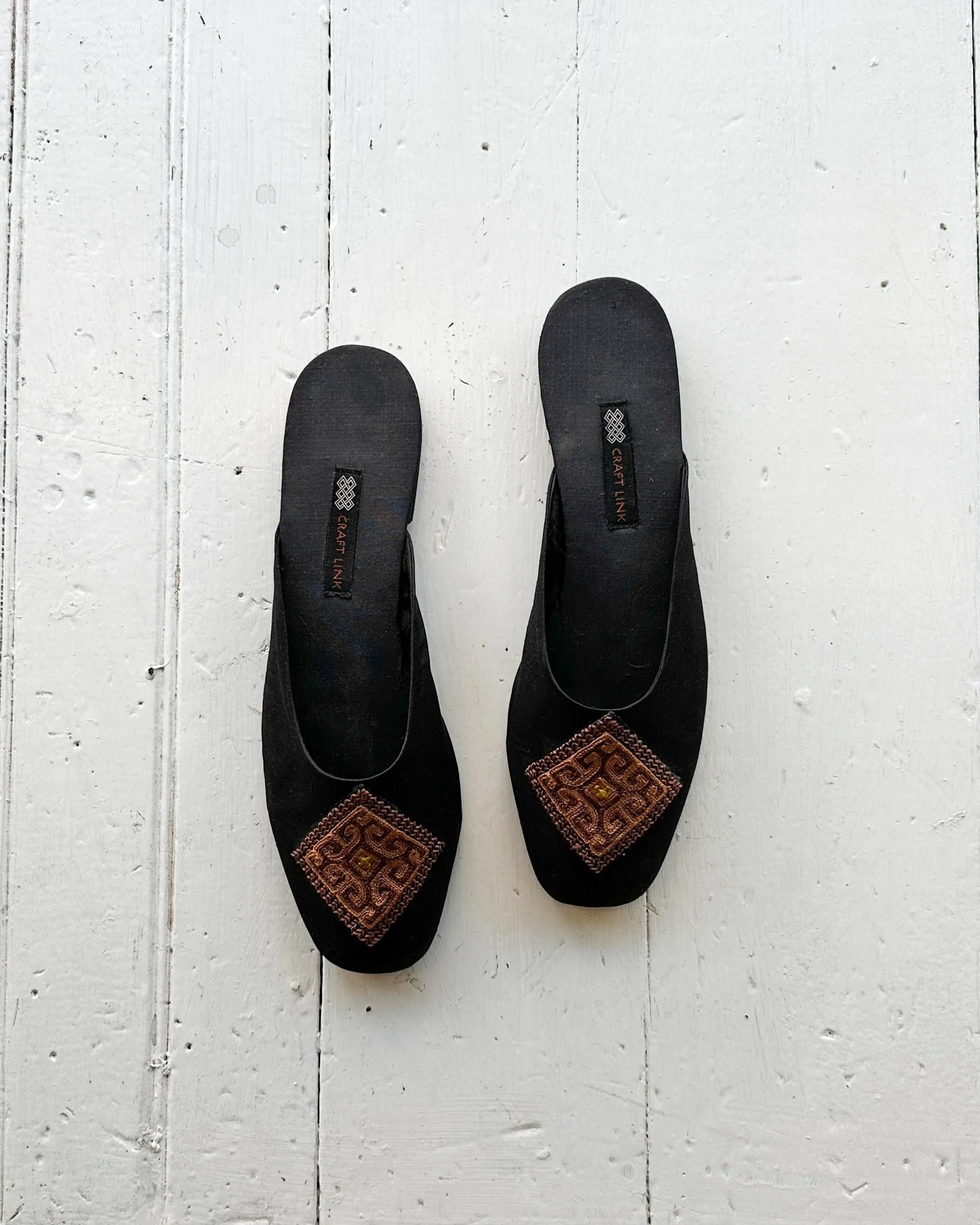 slippers+%281+of+2%29.jpg