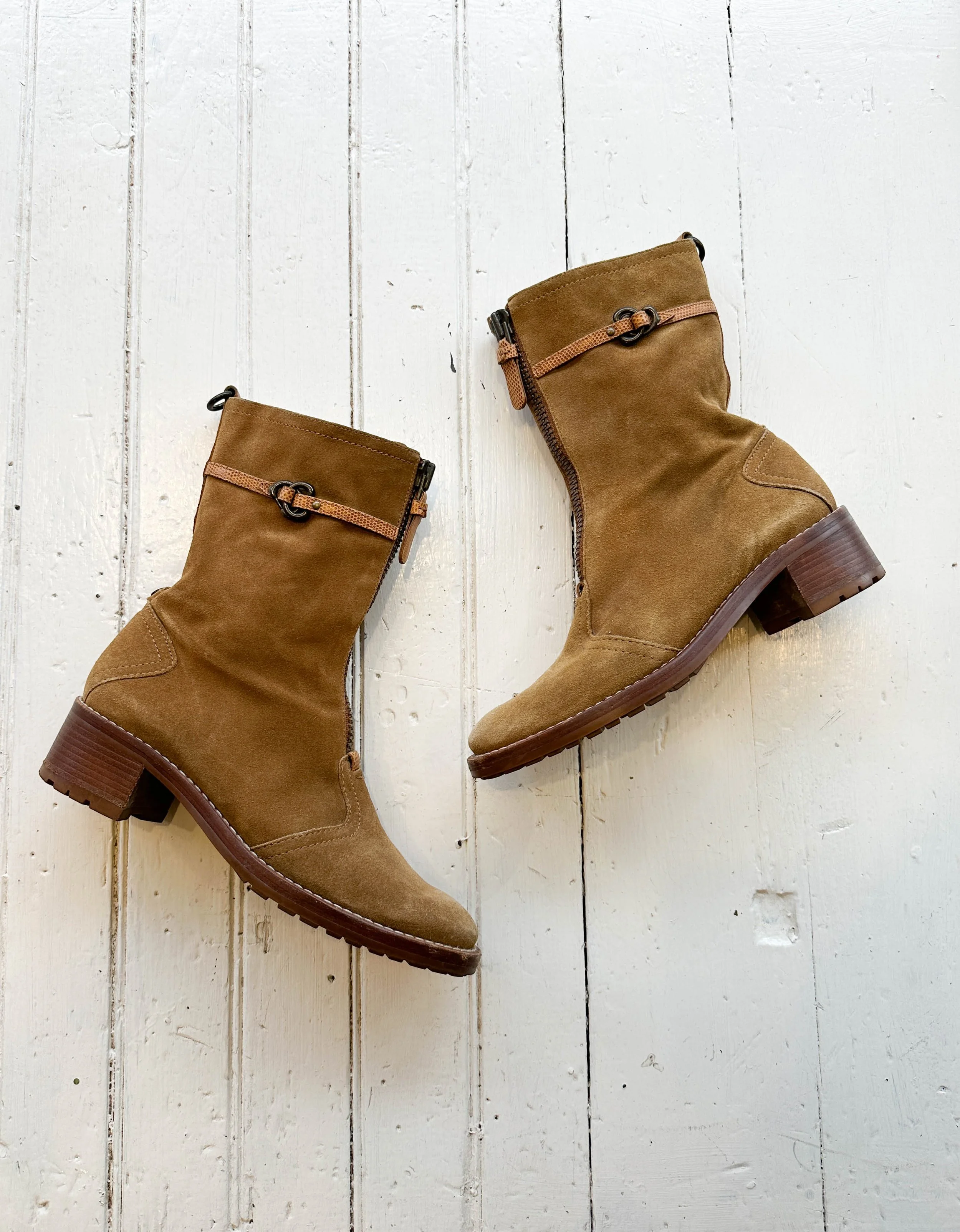 Early 1990s Cole Haan Suede Zip Lug Sole Boots — Wayward  display picture 3