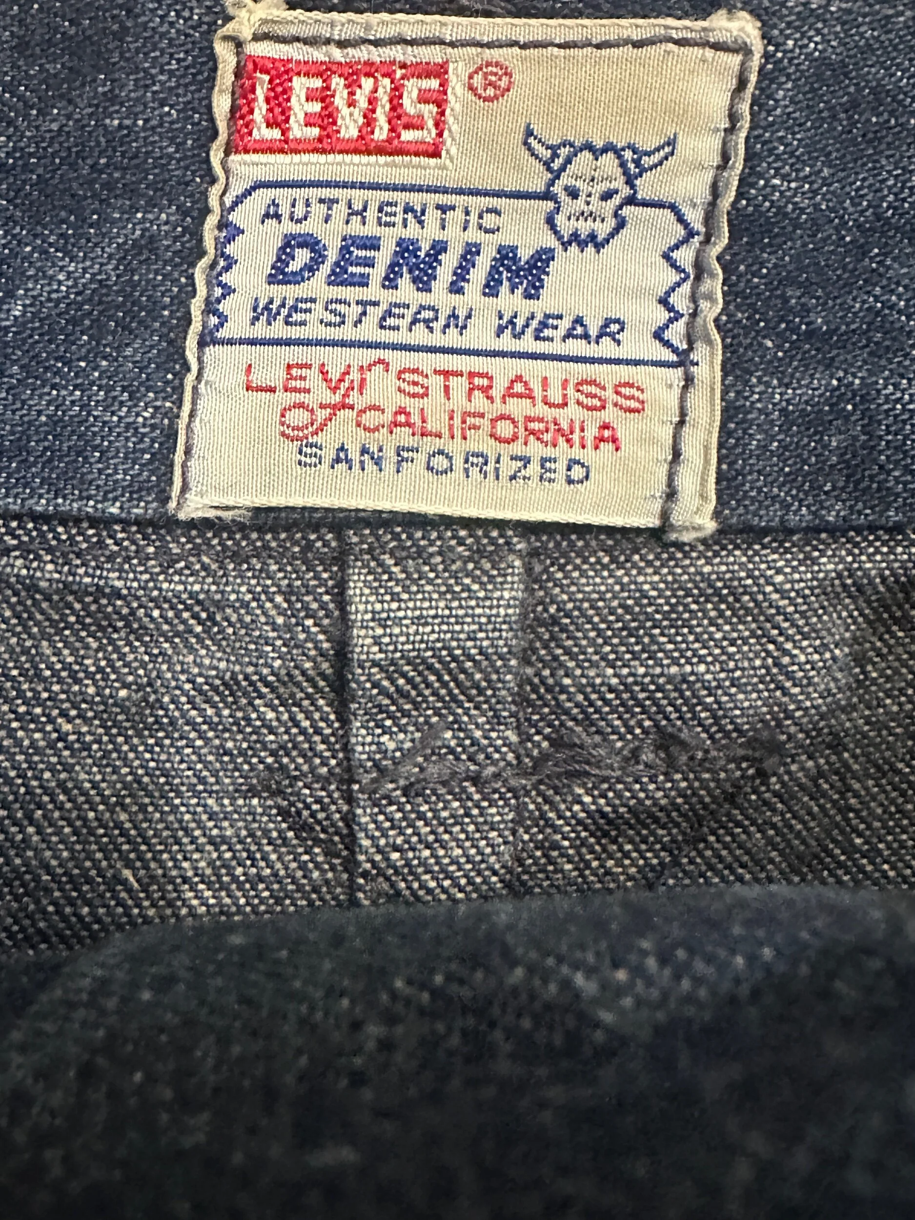 D7F800C9-D038-4AE6-91B1-6AF2D3AA42A3