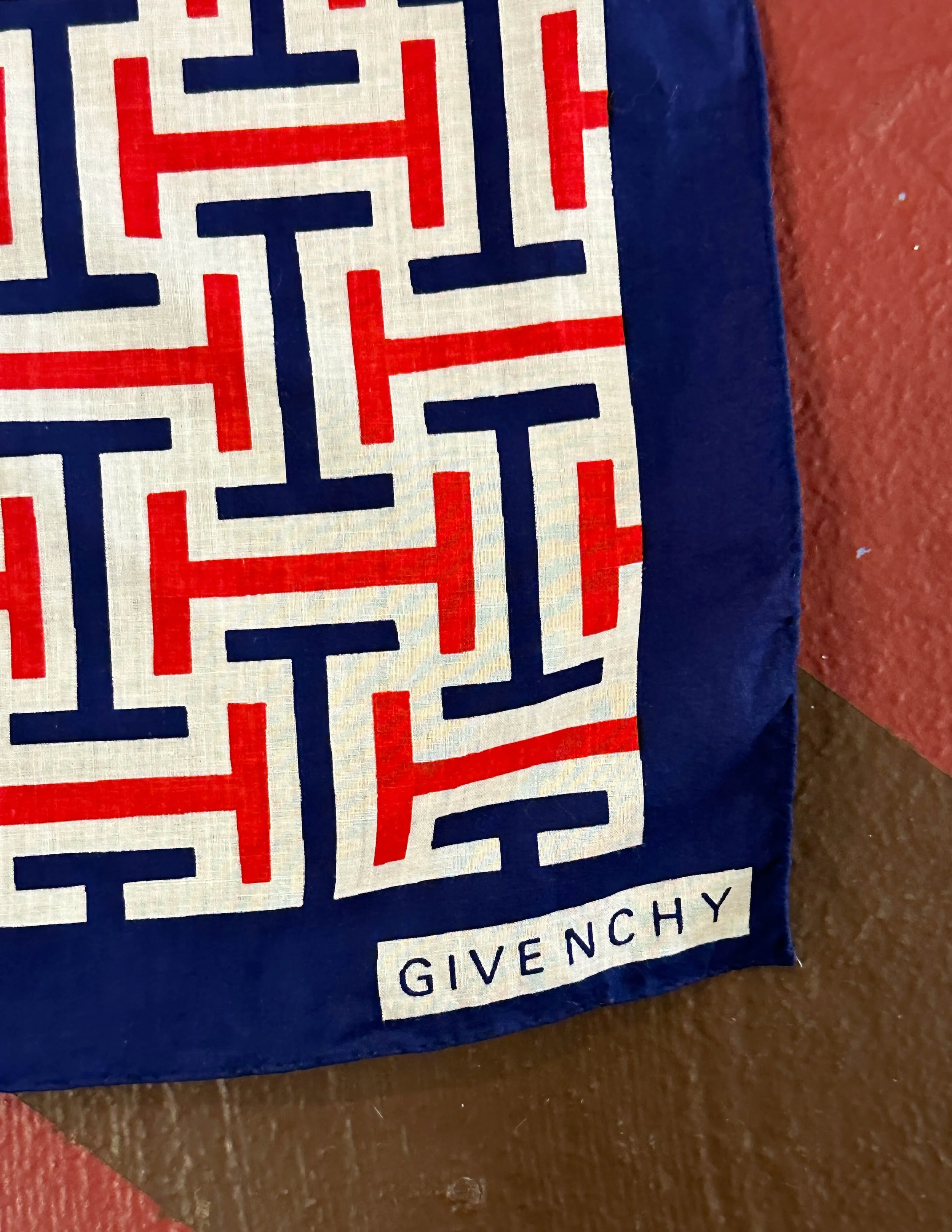 givenchy silk (2 of 3).jpg