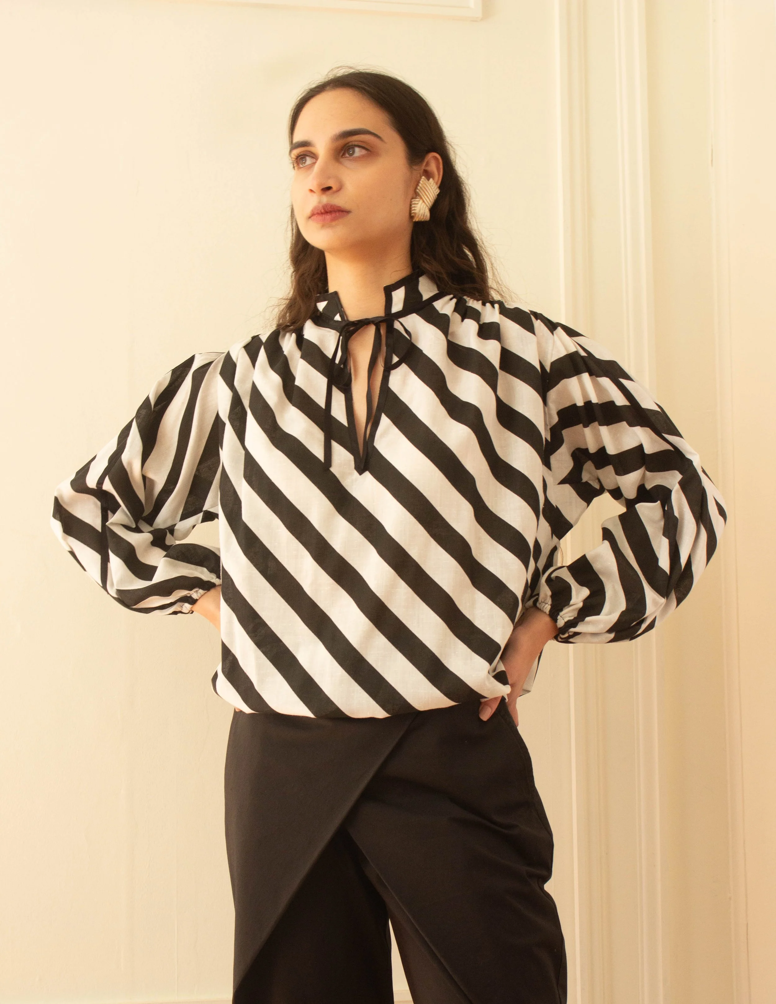 bw blouse (1 of 4).jpg