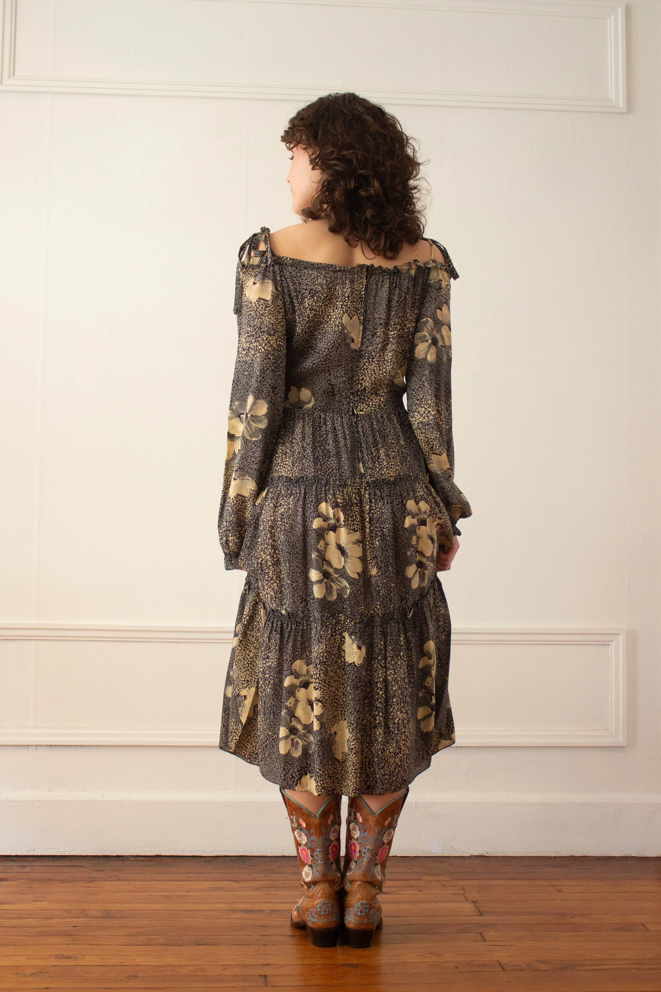 gray scale floral (5 of 5).jpg