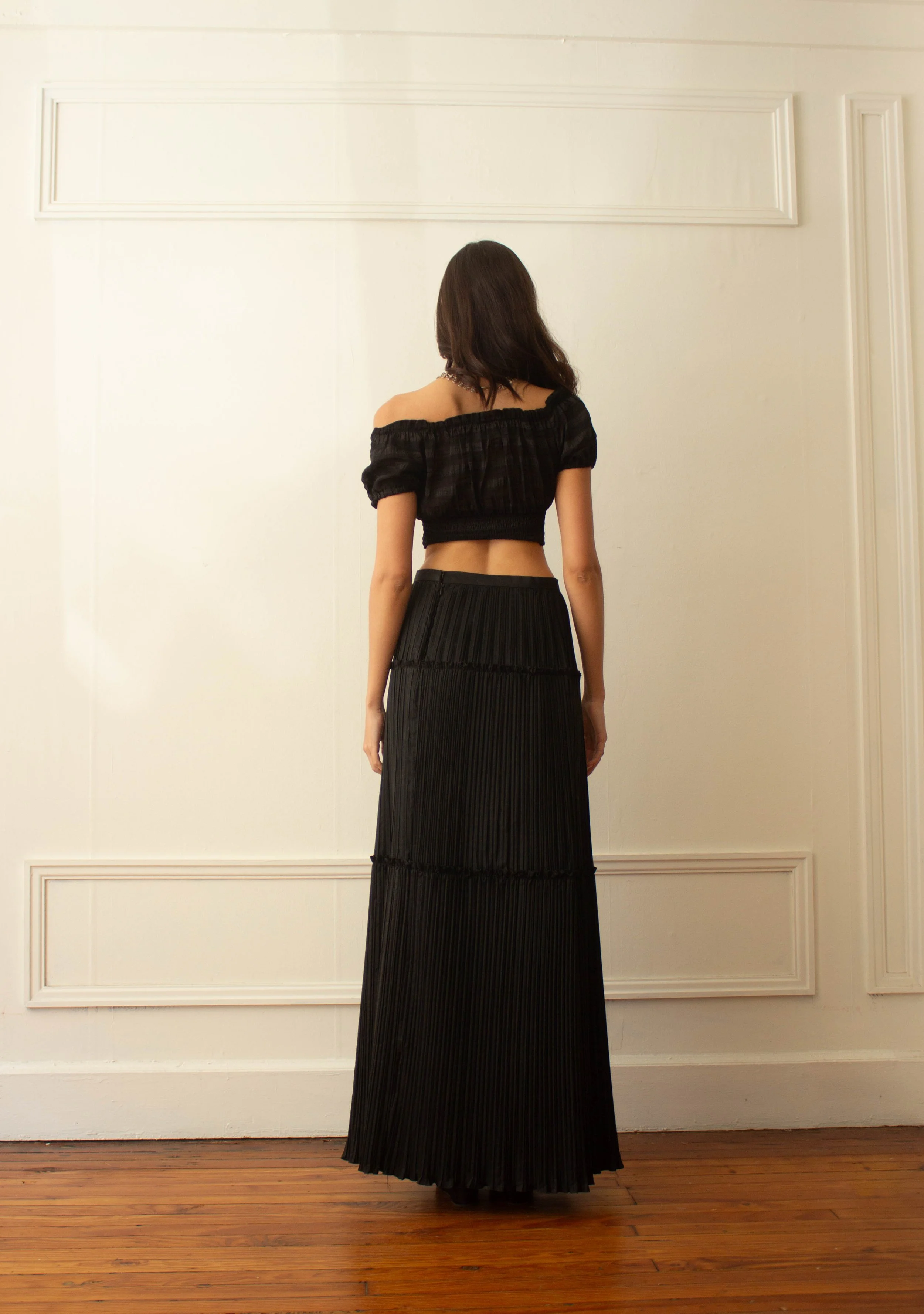 CROP TOP AND SKIRT (4 of 5).jpg