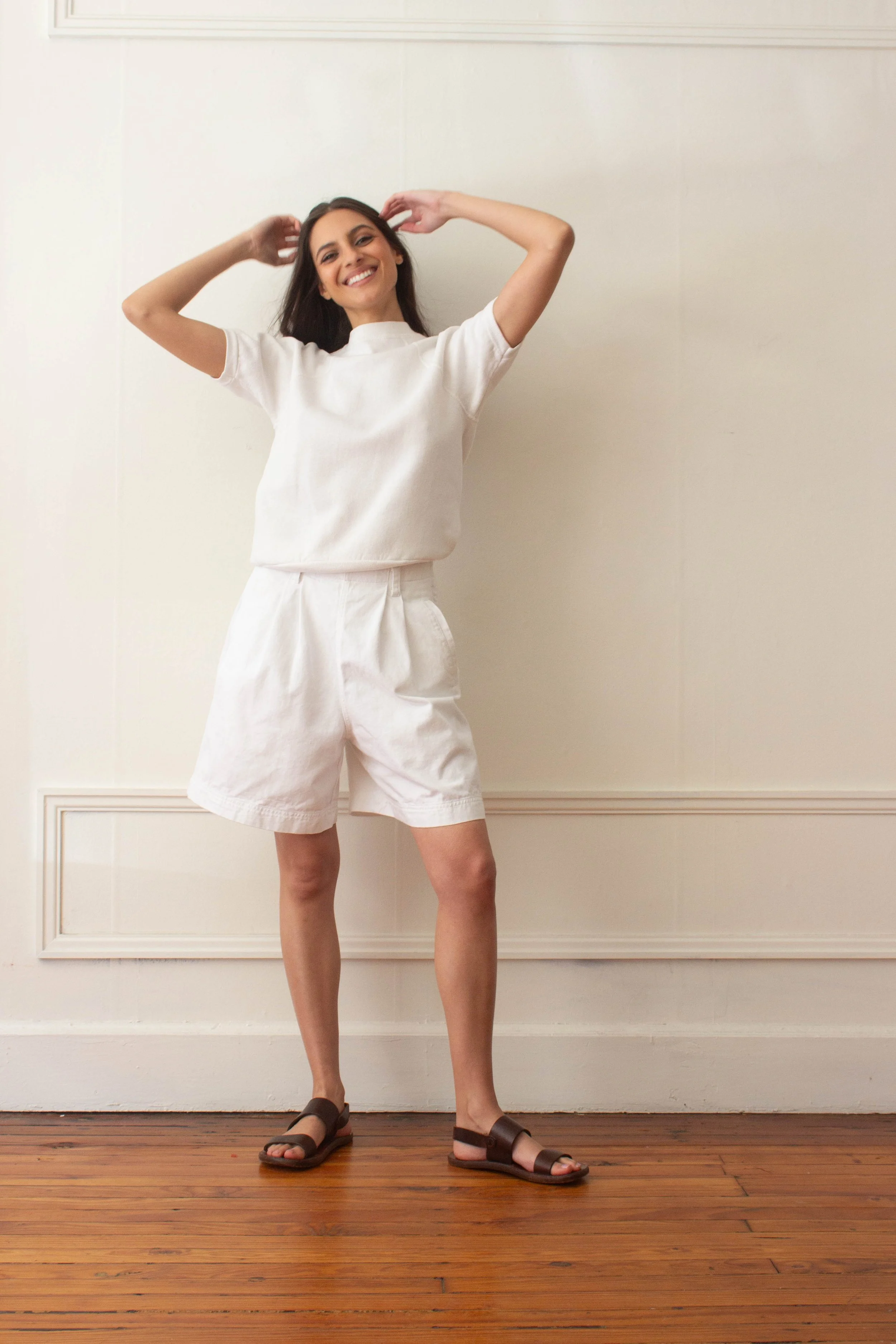white sweatshirt (2 of 3).jpg