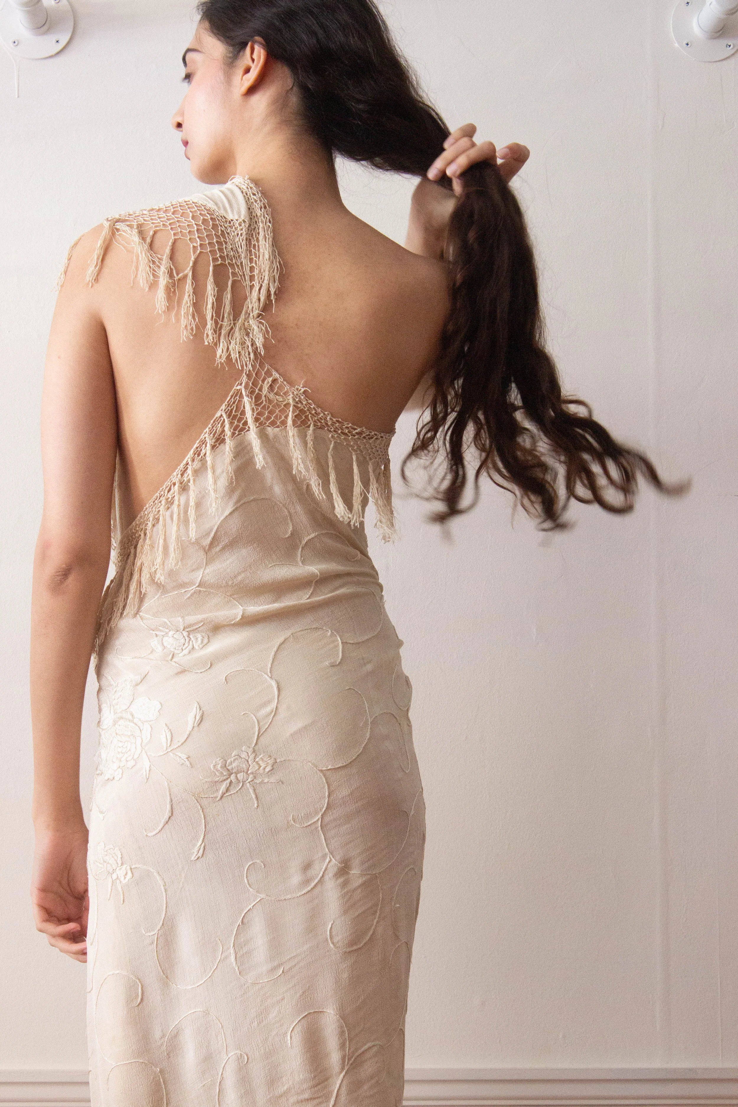 creme piano shawl (7 of 10).jpg