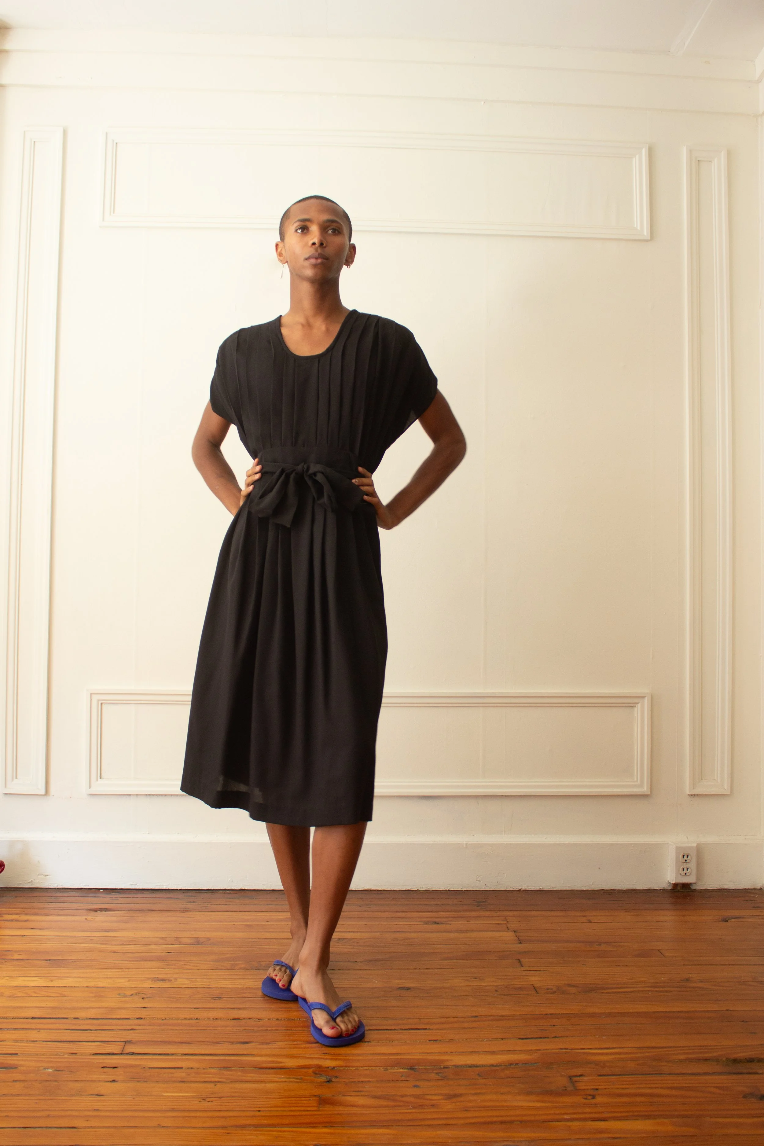 pleated kaftan (5 of 7).jpg
